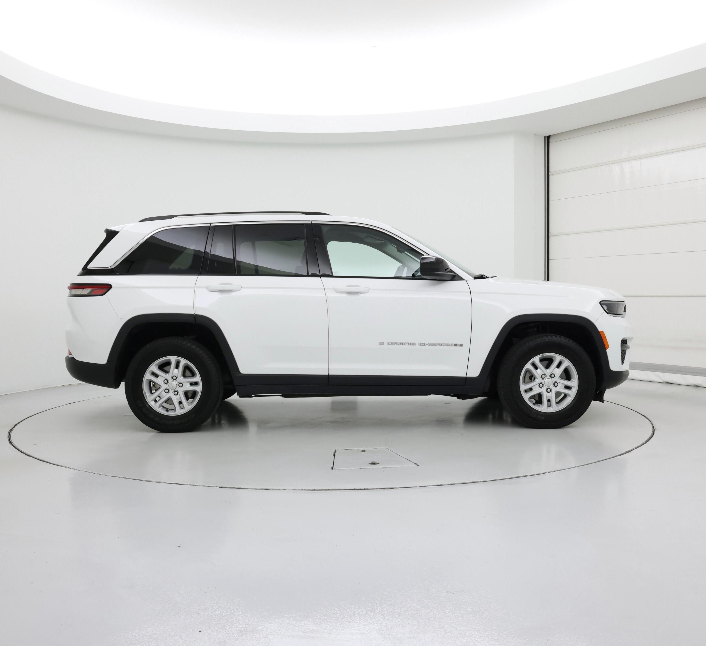 Thumbnail: 2023 Jeep Grand Cherokee - 7