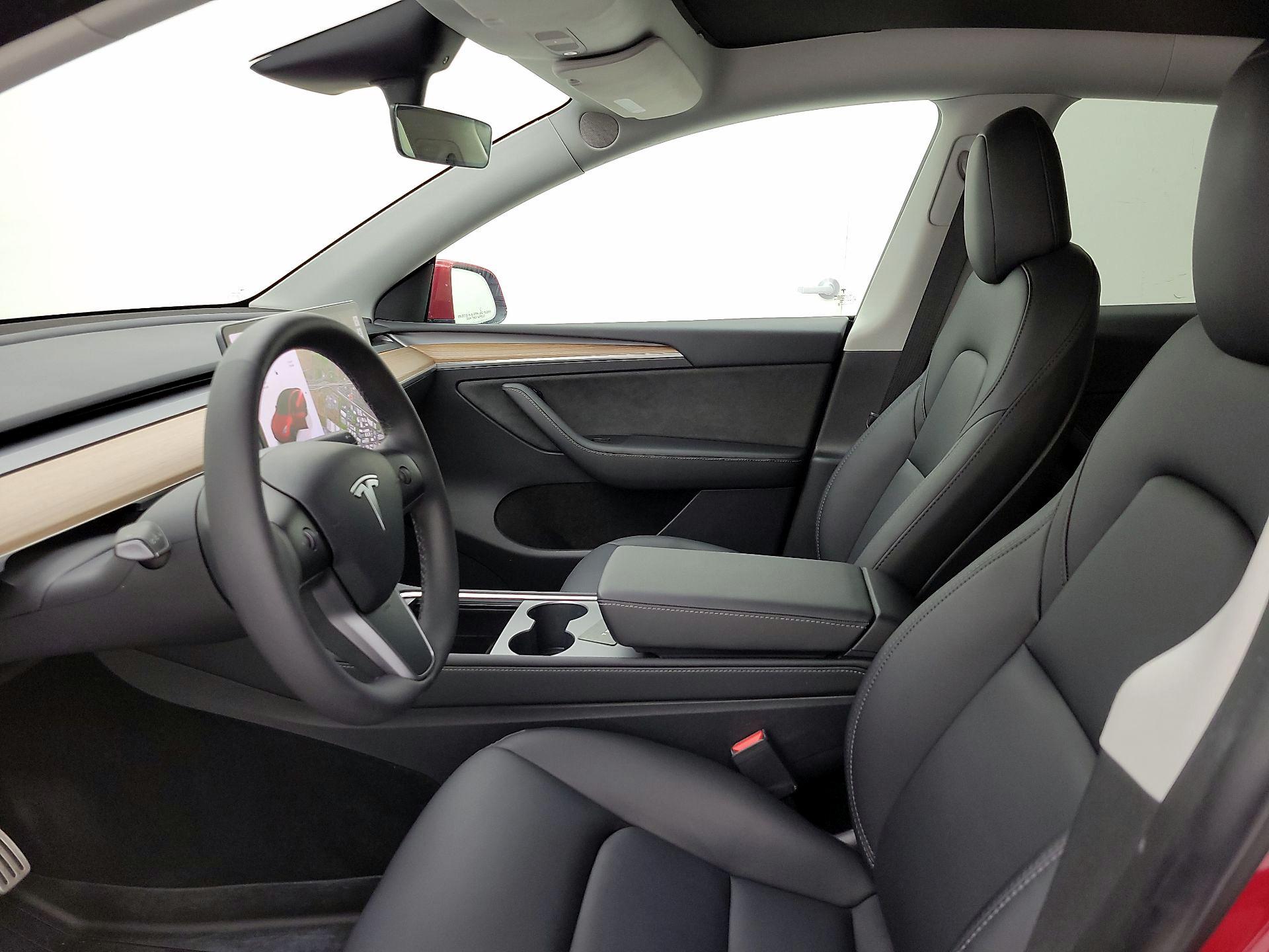 Thumbnail: 2023 Tesla Model Y - 11