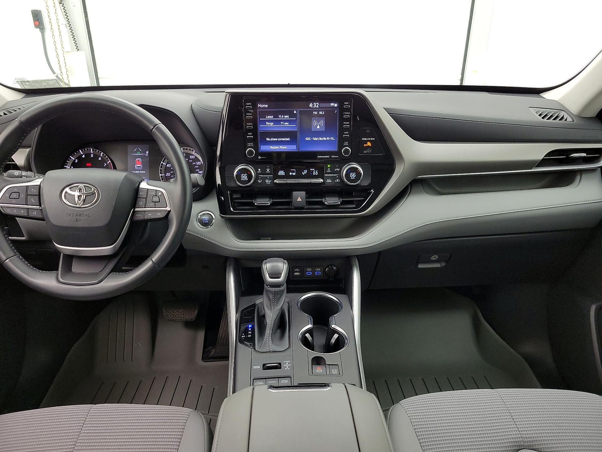 Thumbnail: 2022 Toyota Highlander - 9