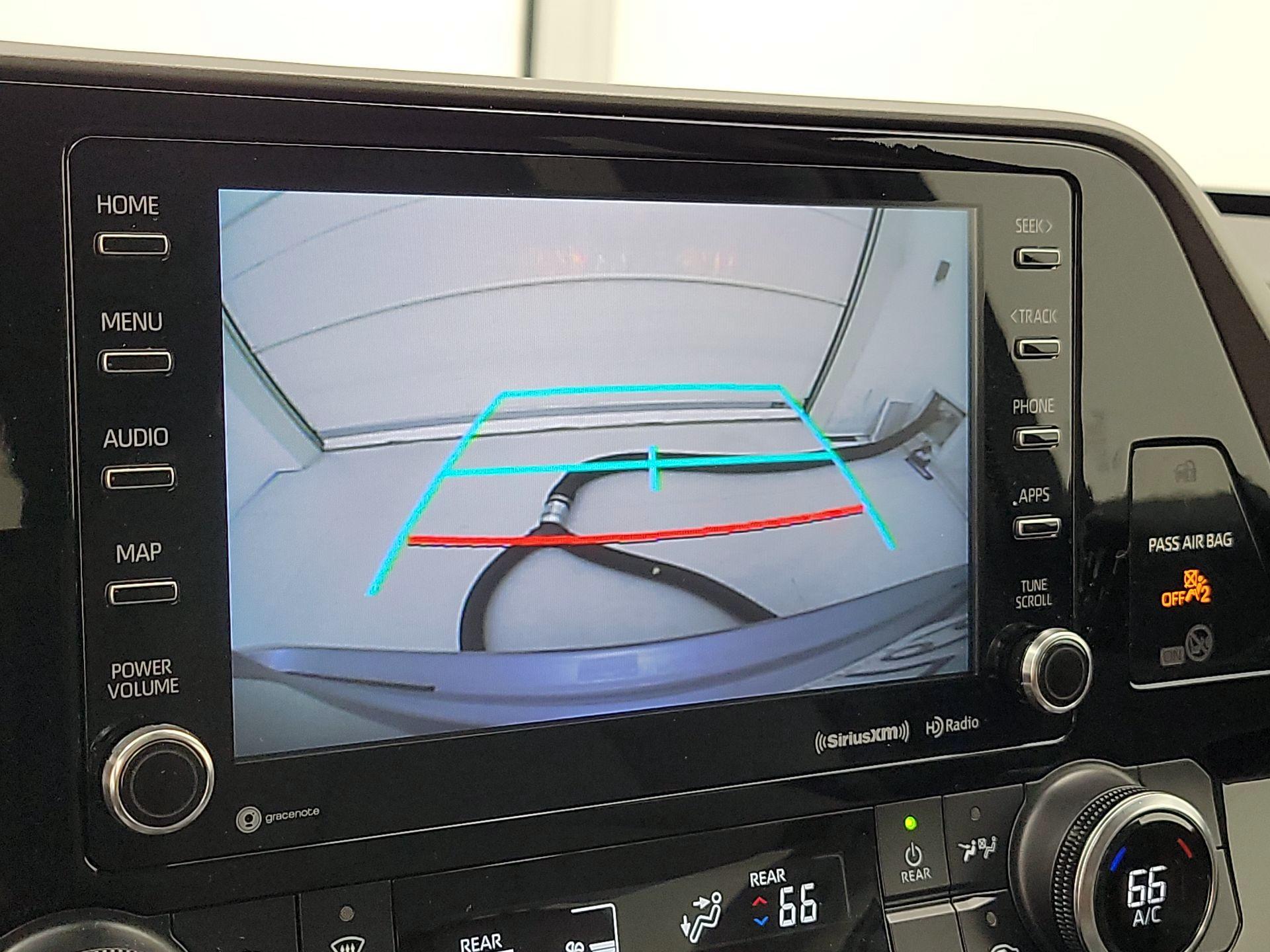 Thumbnail: 2022 Toyota Highlander - 14