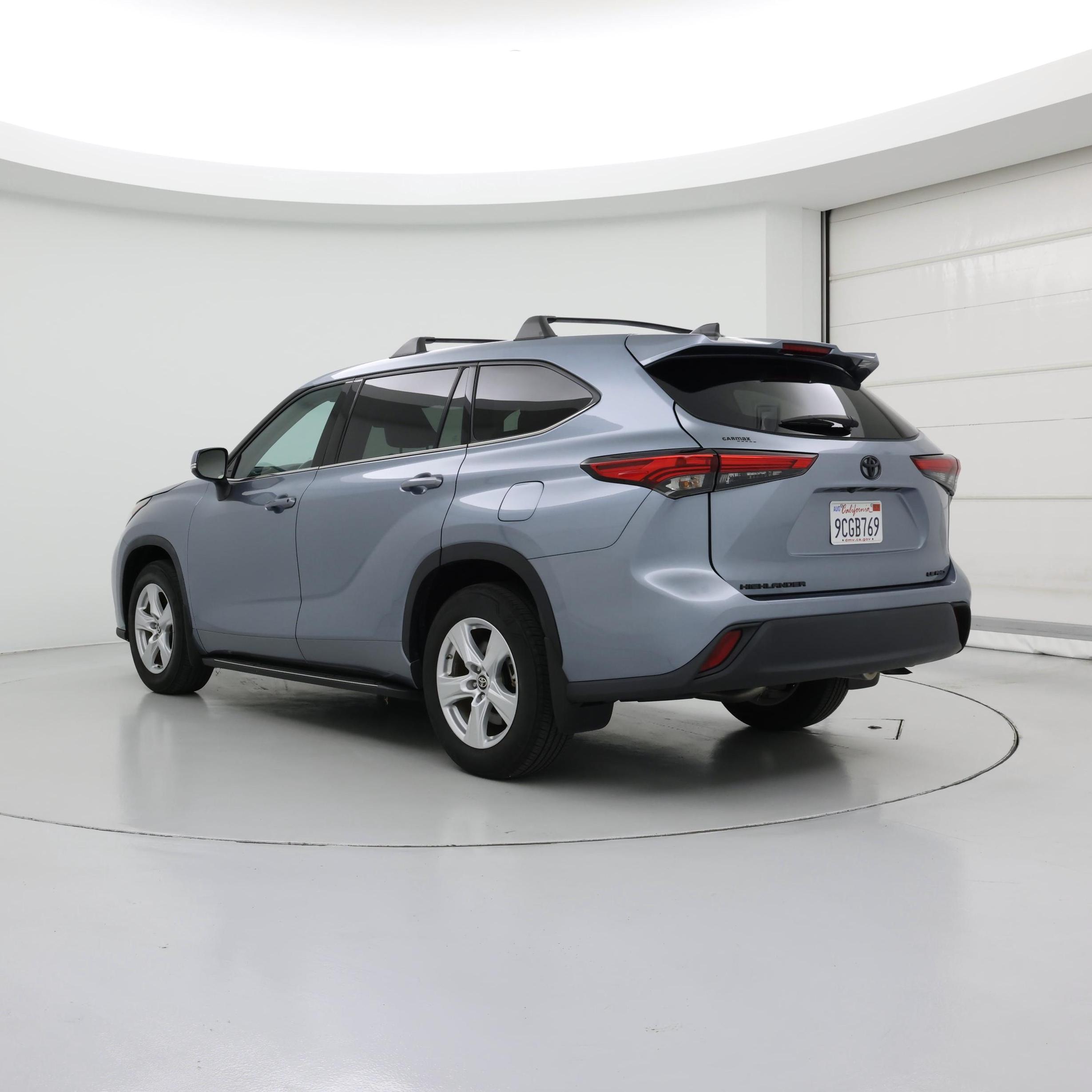 Thumbnail: 2022 Toyota Highlander - 2