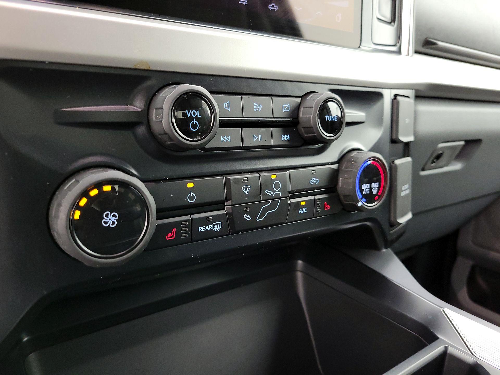 Thumbnail: 2023 Ford F-250 - 17