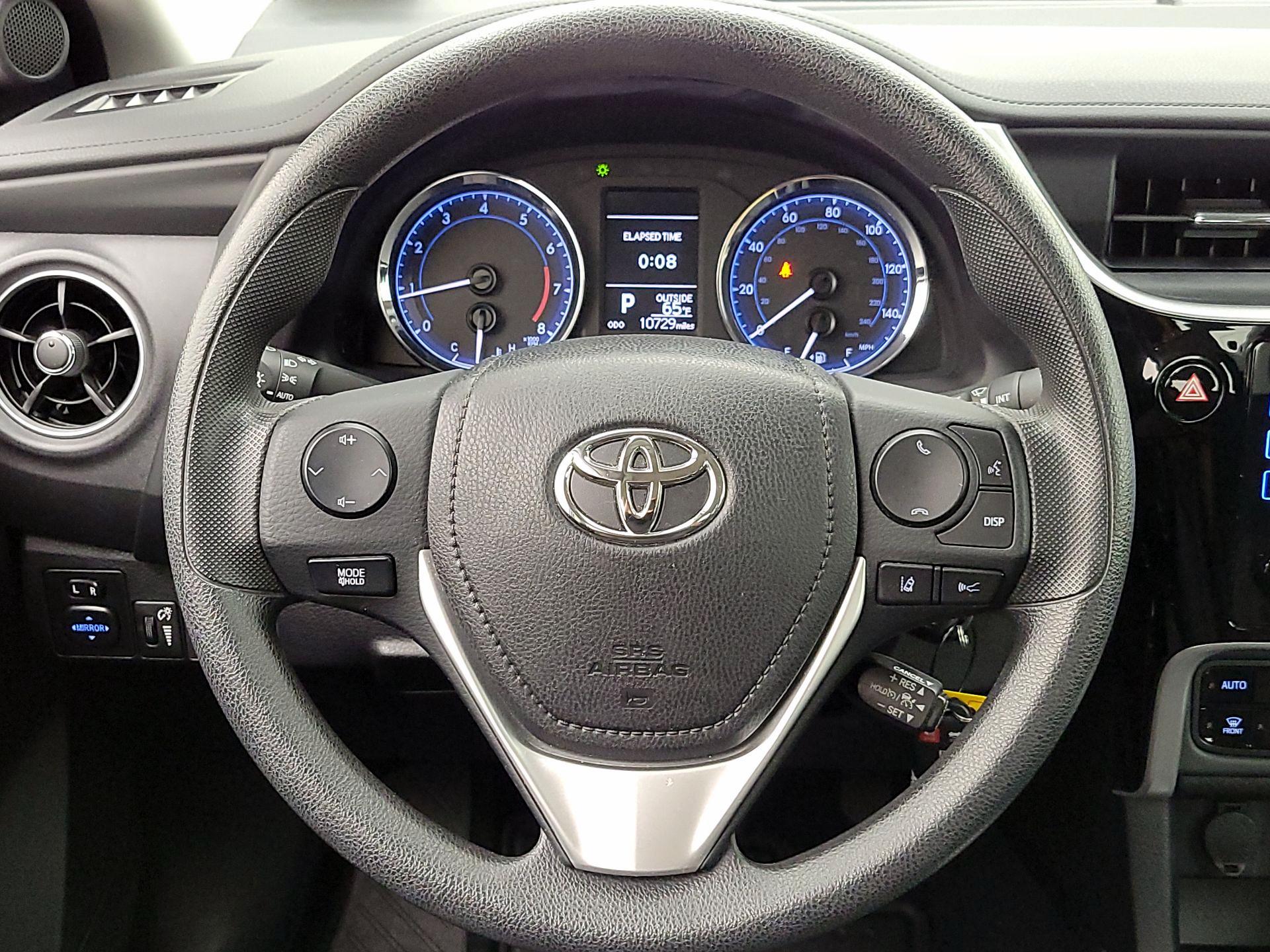 Thumbnail: 2017 Toyota Corolla - 10