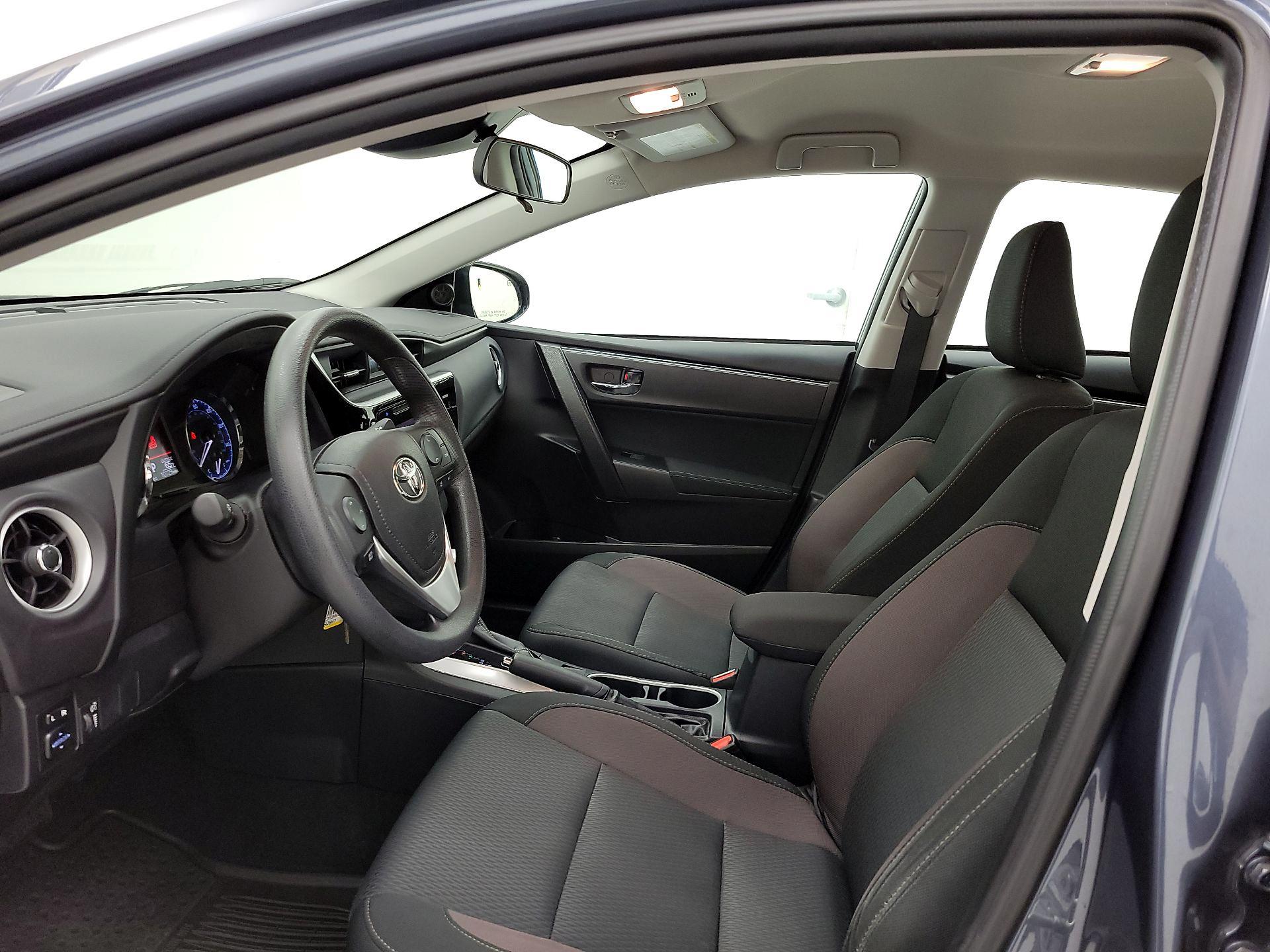 Thumbnail: 2017 Toyota Corolla - 11