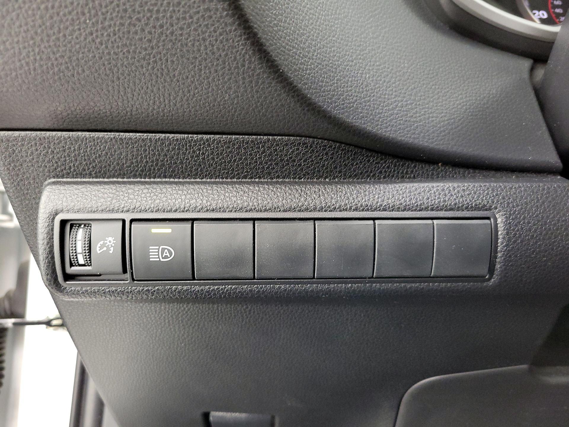 Thumbnail: 2022 Toyota Corolla - 13