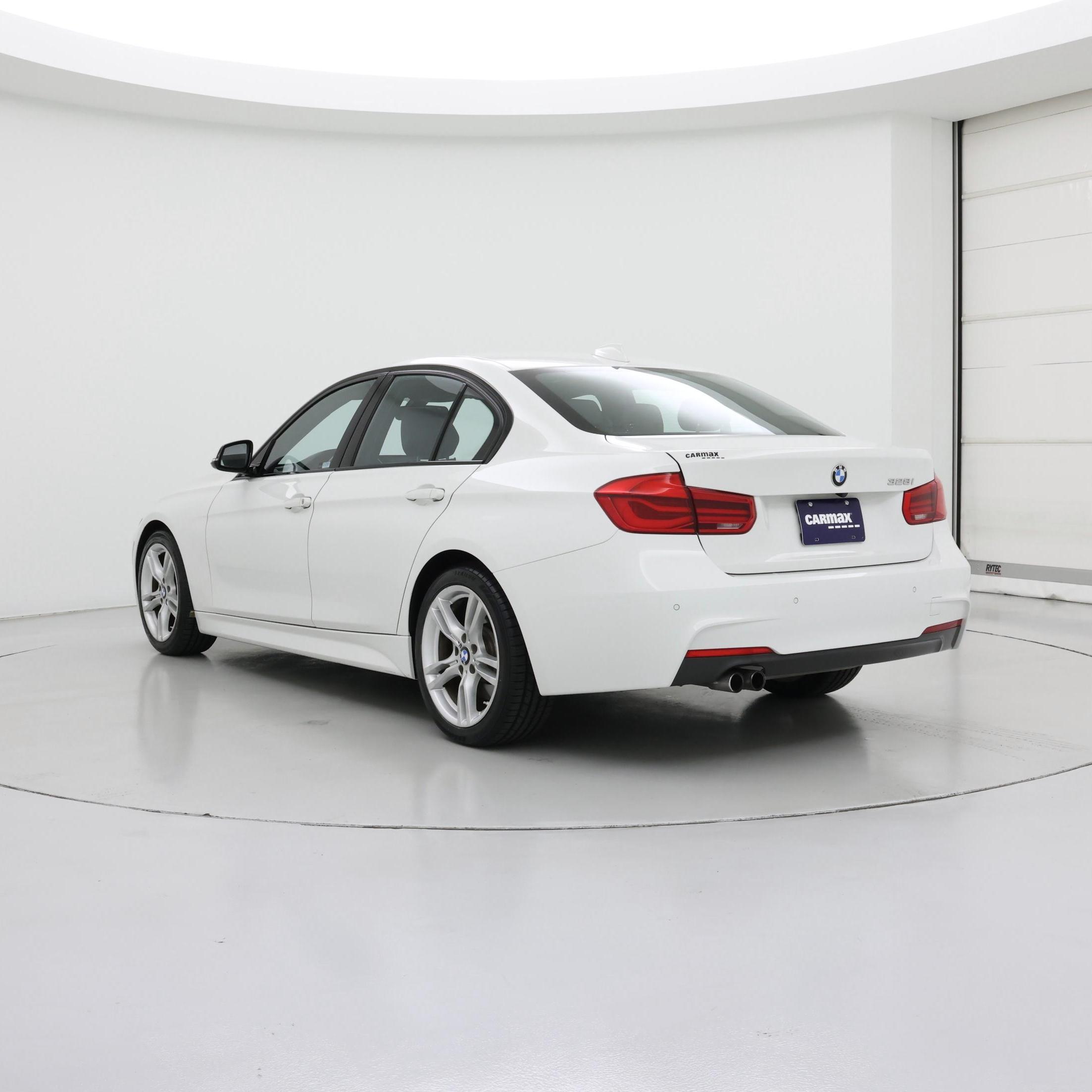 Thumbnail: 2016 BMW 3 Series - 2