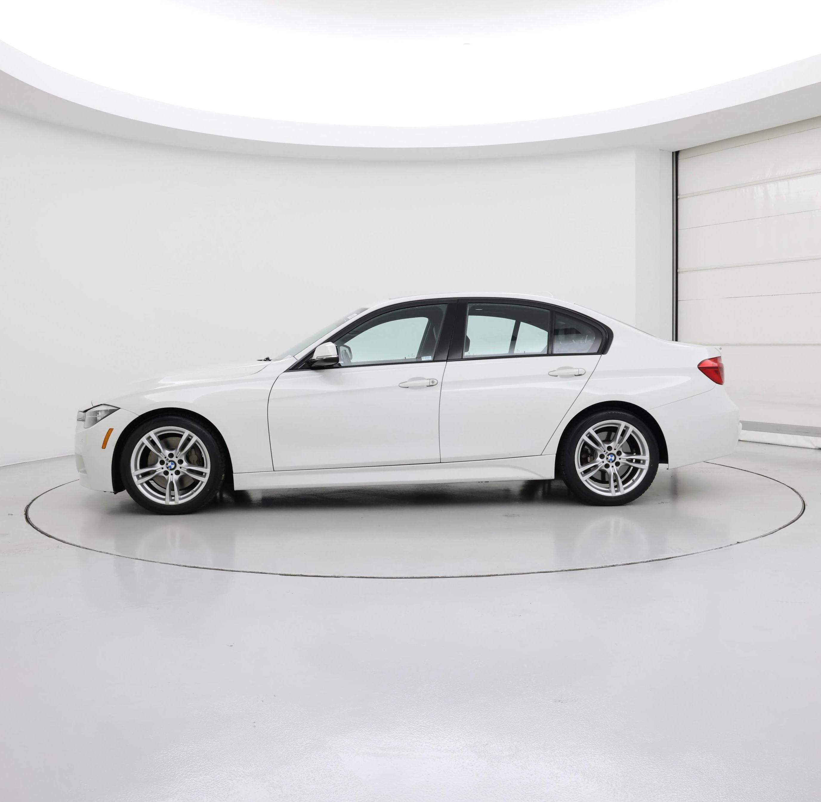 Thumbnail: 2016 BMW 3 Series - 3