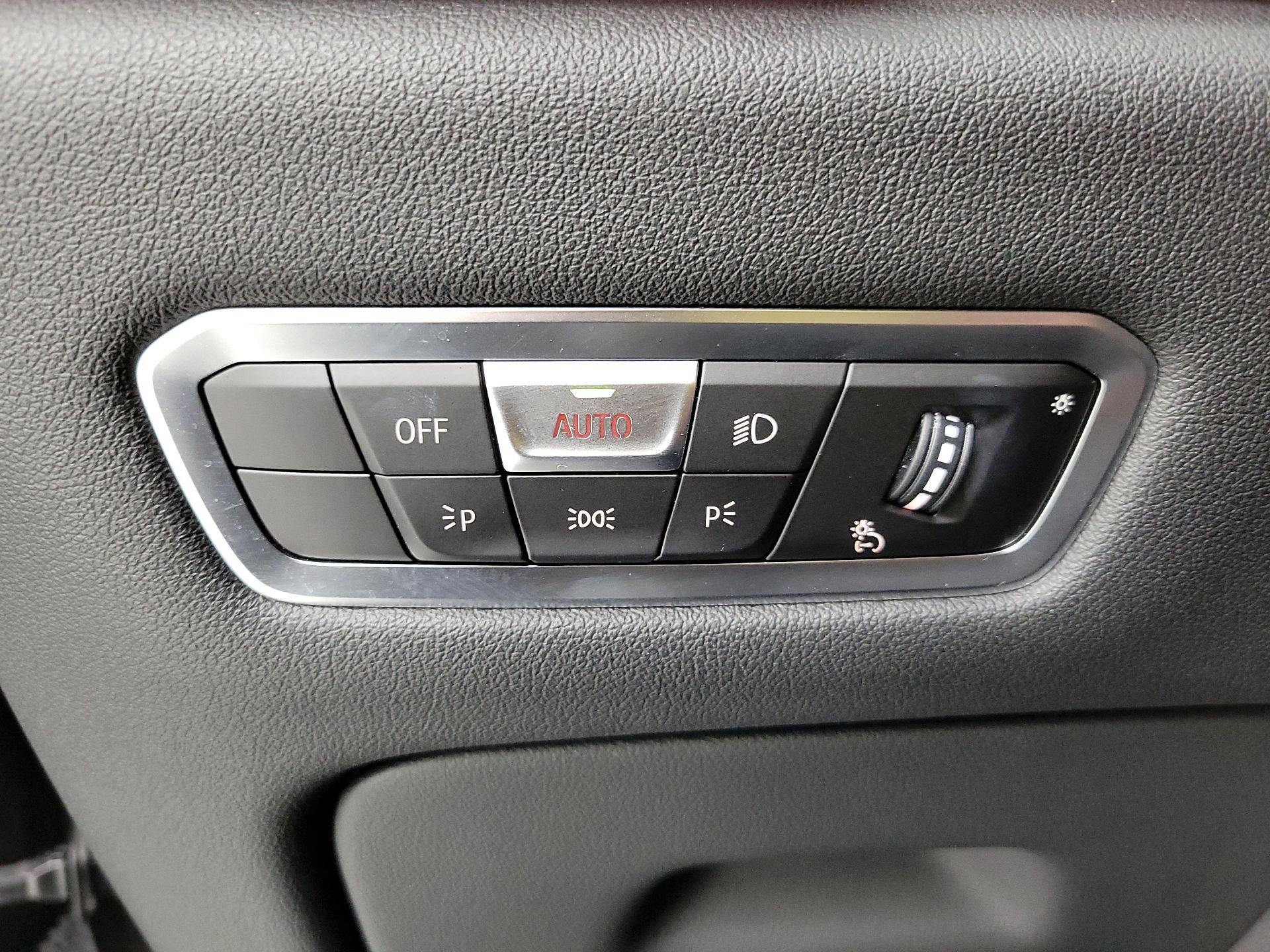 Thumbnail: 2022 BMW X5 - 13