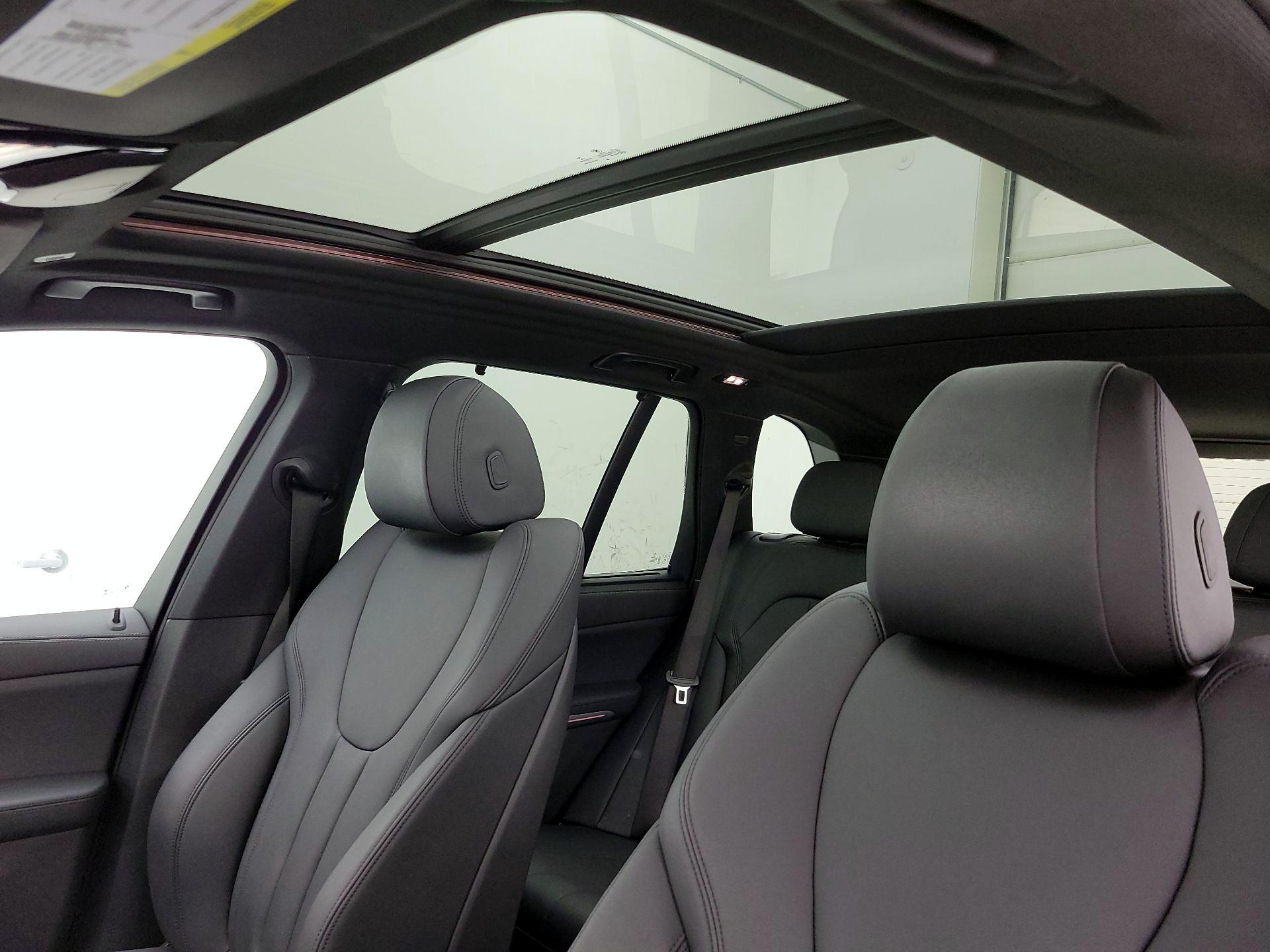 Thumbnail: 2022 BMW X5 - 20