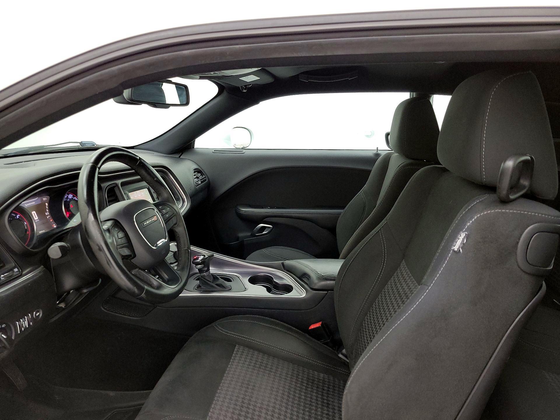 Thumbnail: 2016 Dodge Challenger - 11