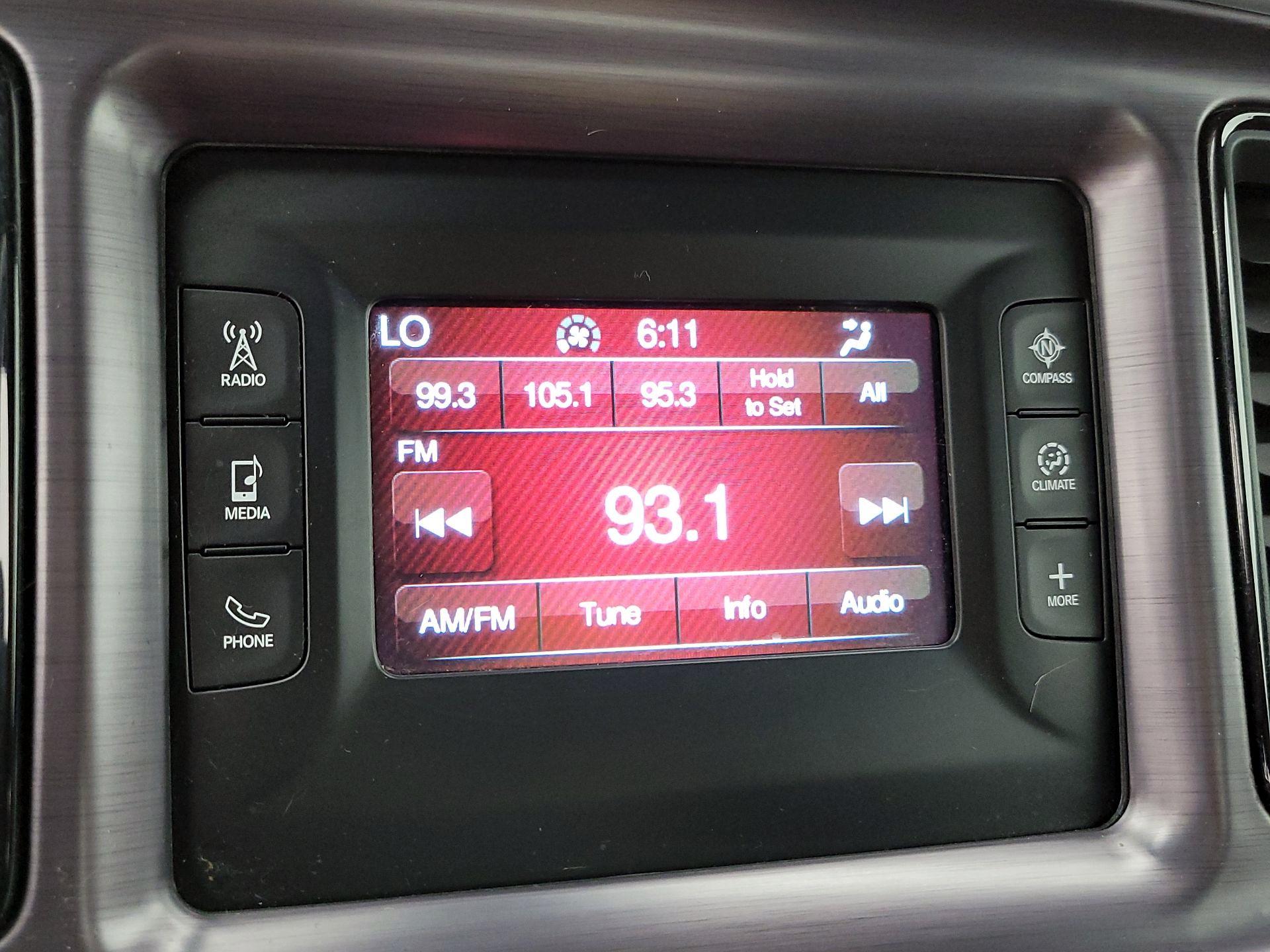 Thumbnail: 2016 Dodge Challenger - 14