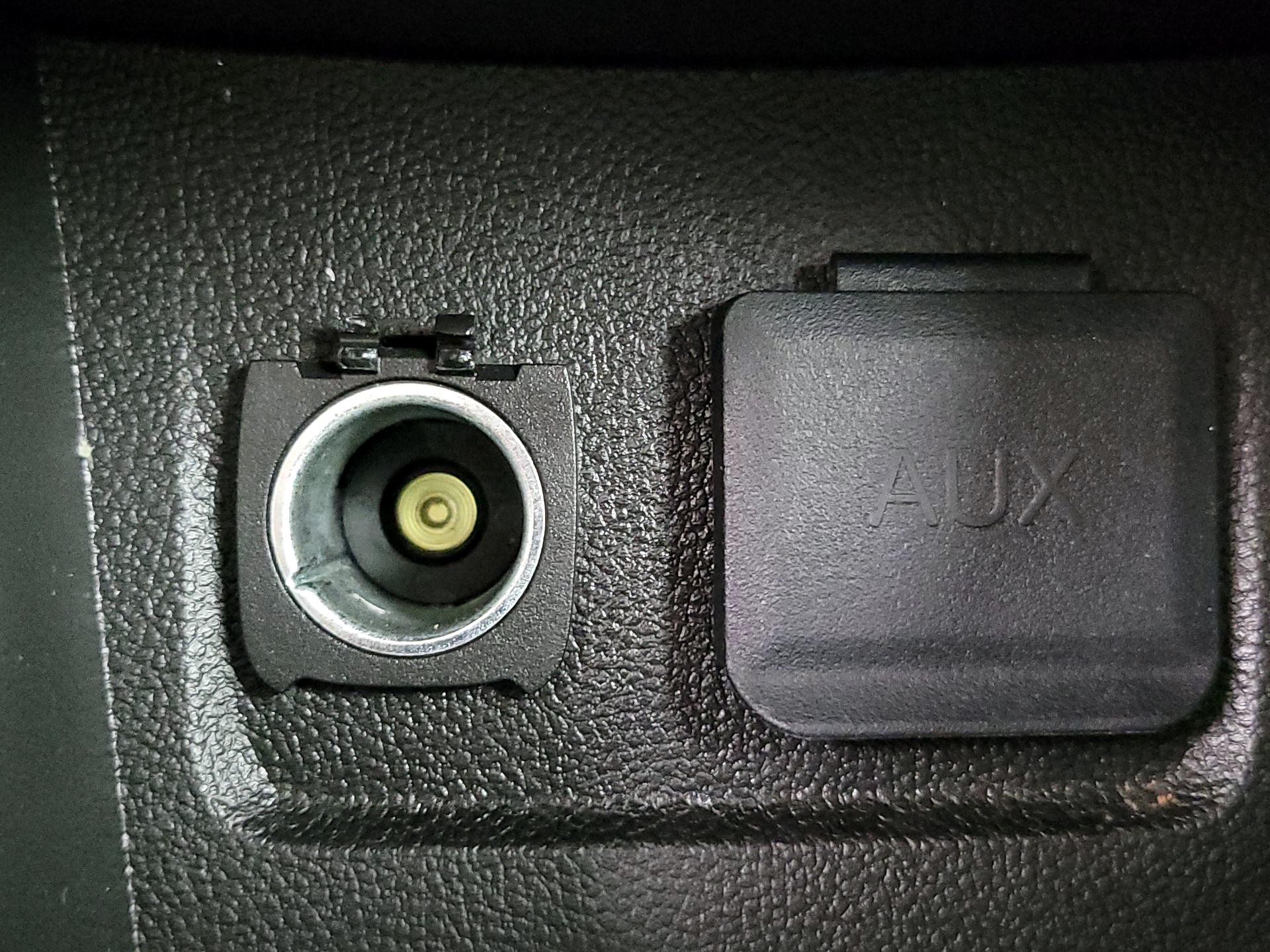Thumbnail: 2015 Buick Encore - 18