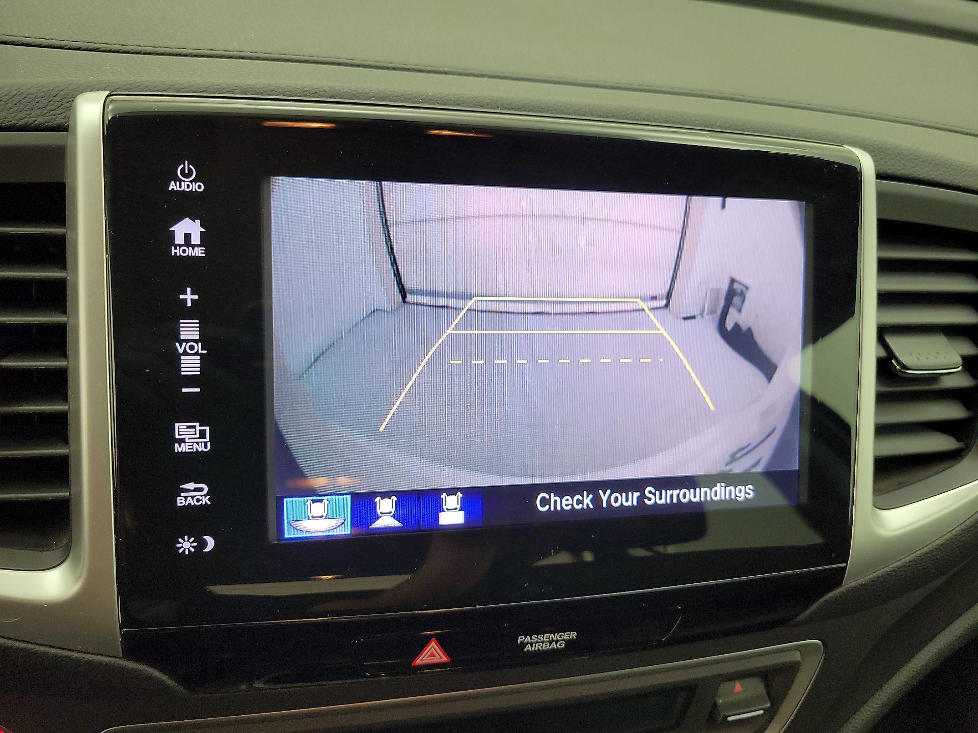 Thumbnail: 2018 Honda Pilot - 14