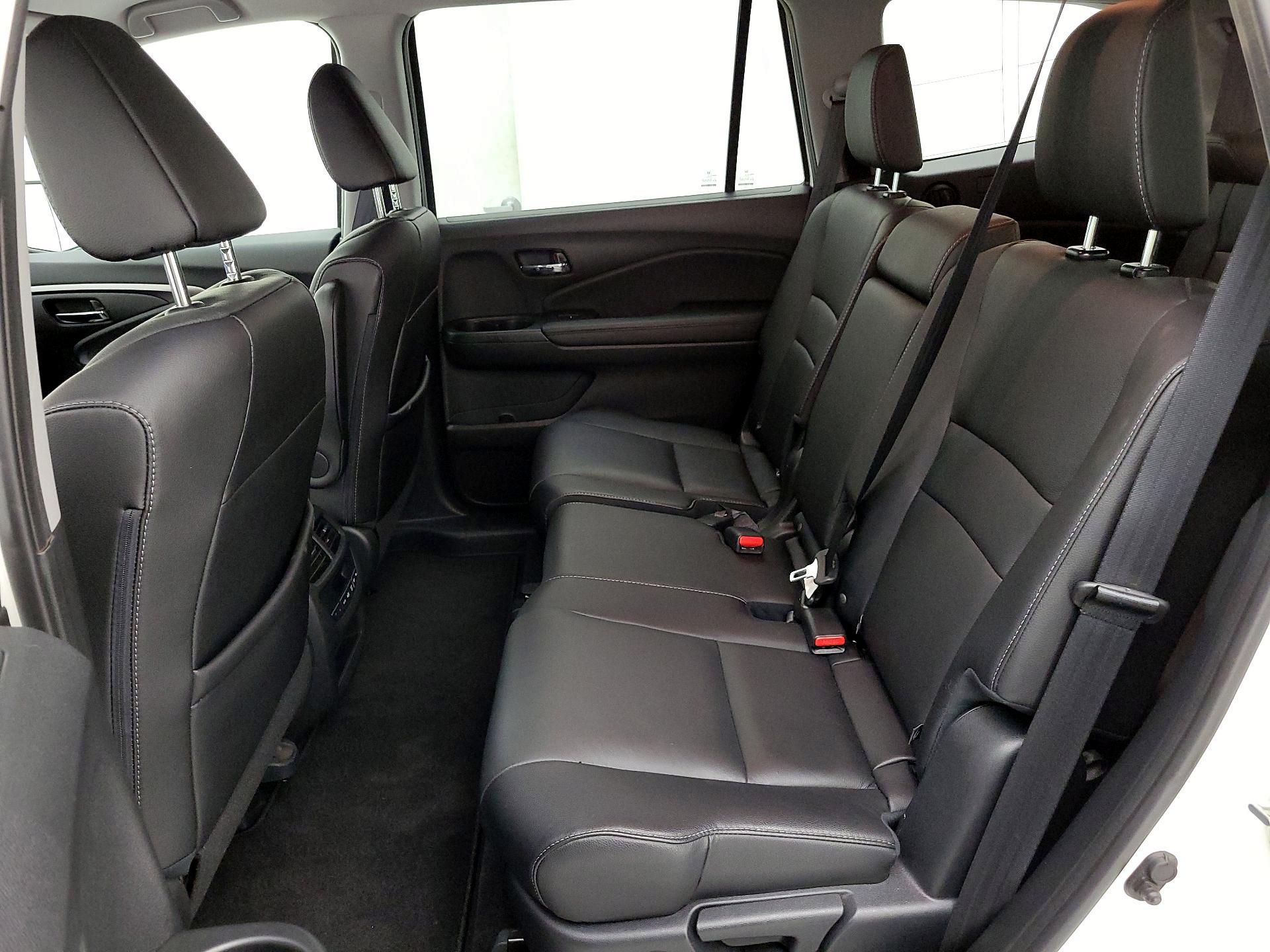 Thumbnail: 2018 Honda Pilot - 20