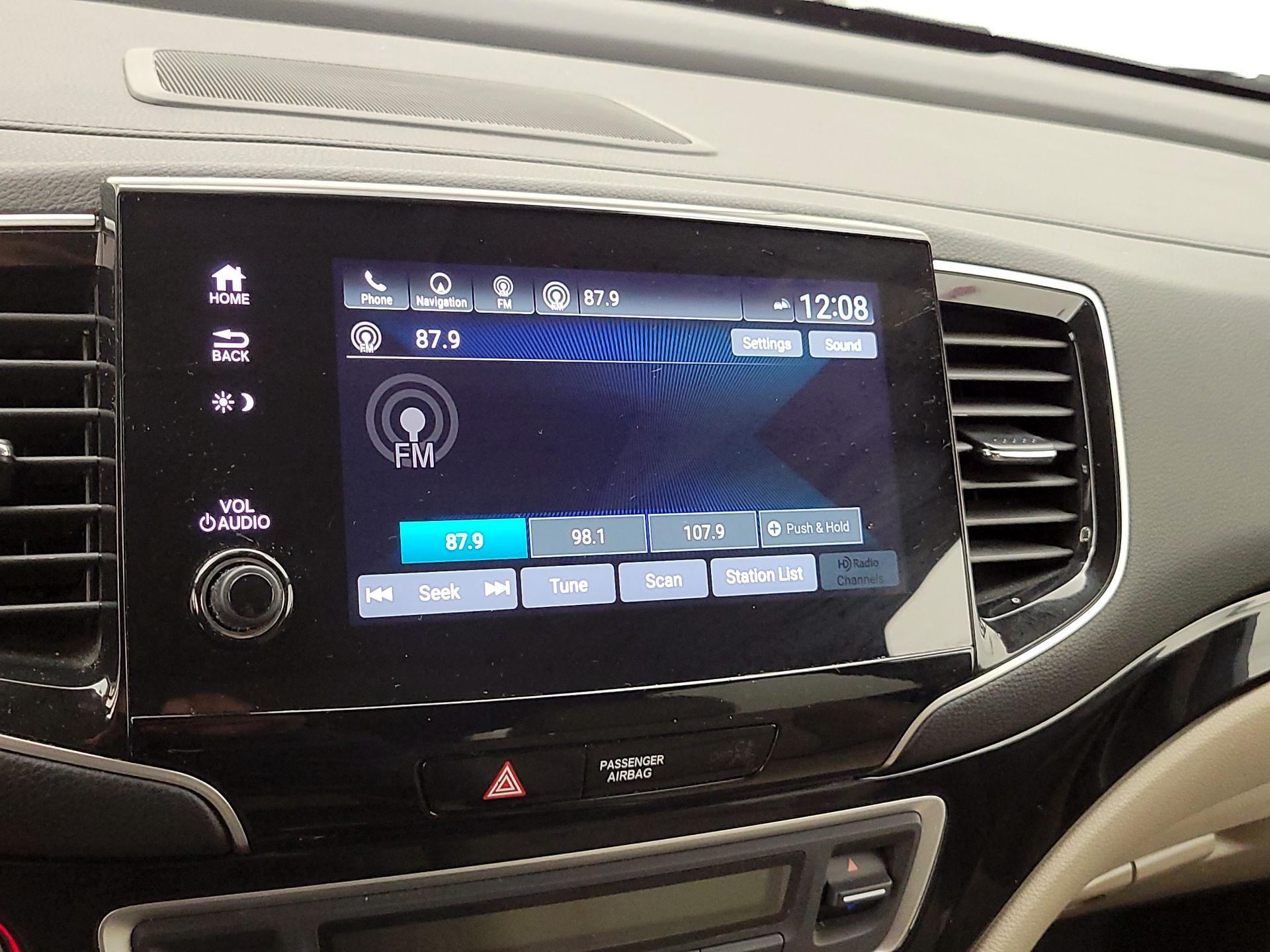 Thumbnail: 2020 Honda Pilot - 15