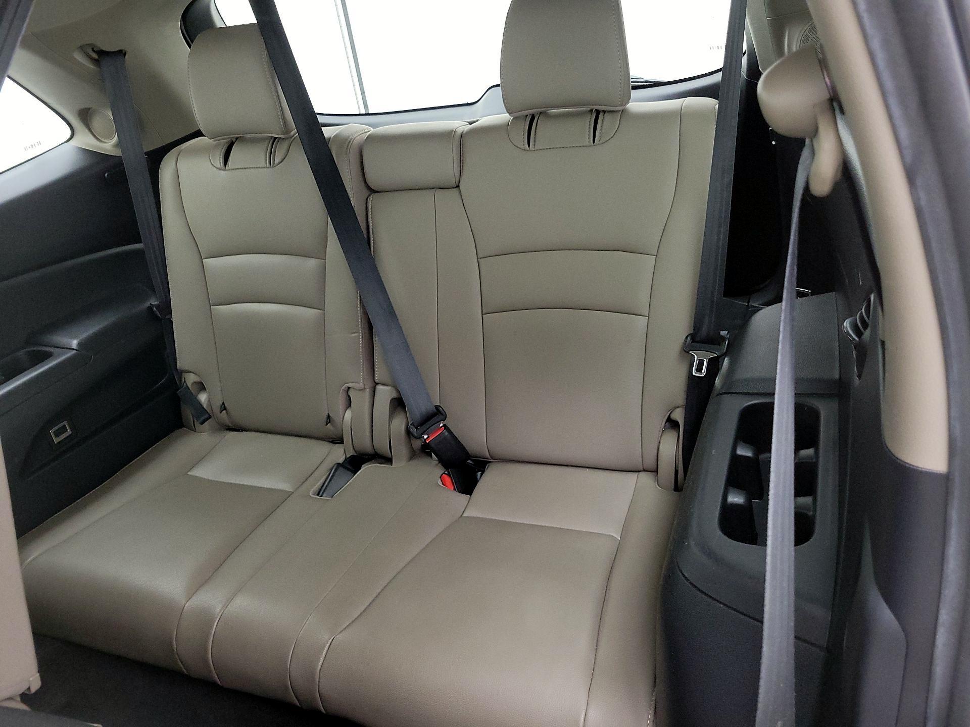 Thumbnail: 2020 Honda Pilot - 20