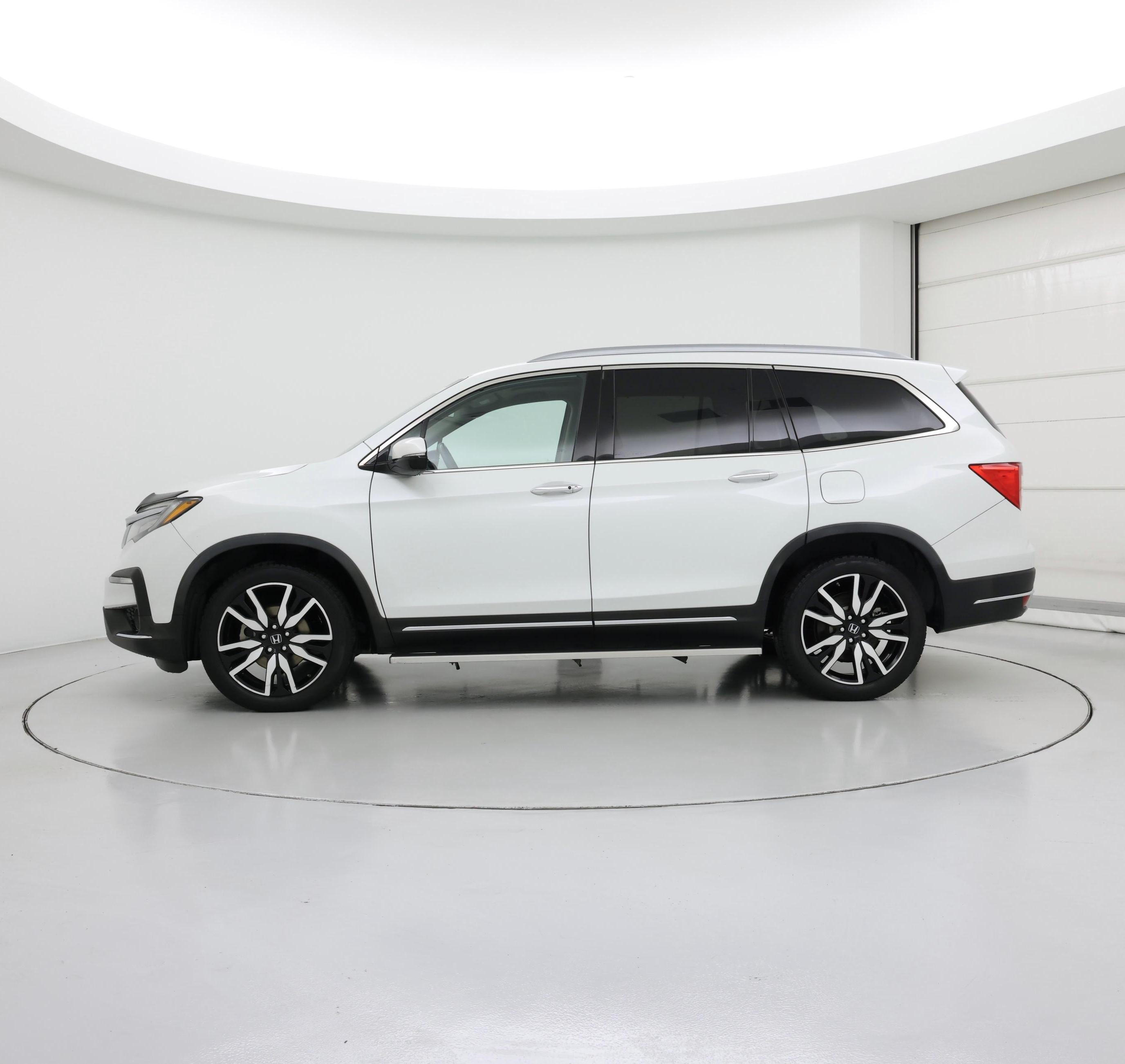 Thumbnail: 2020 Honda Pilot - 3