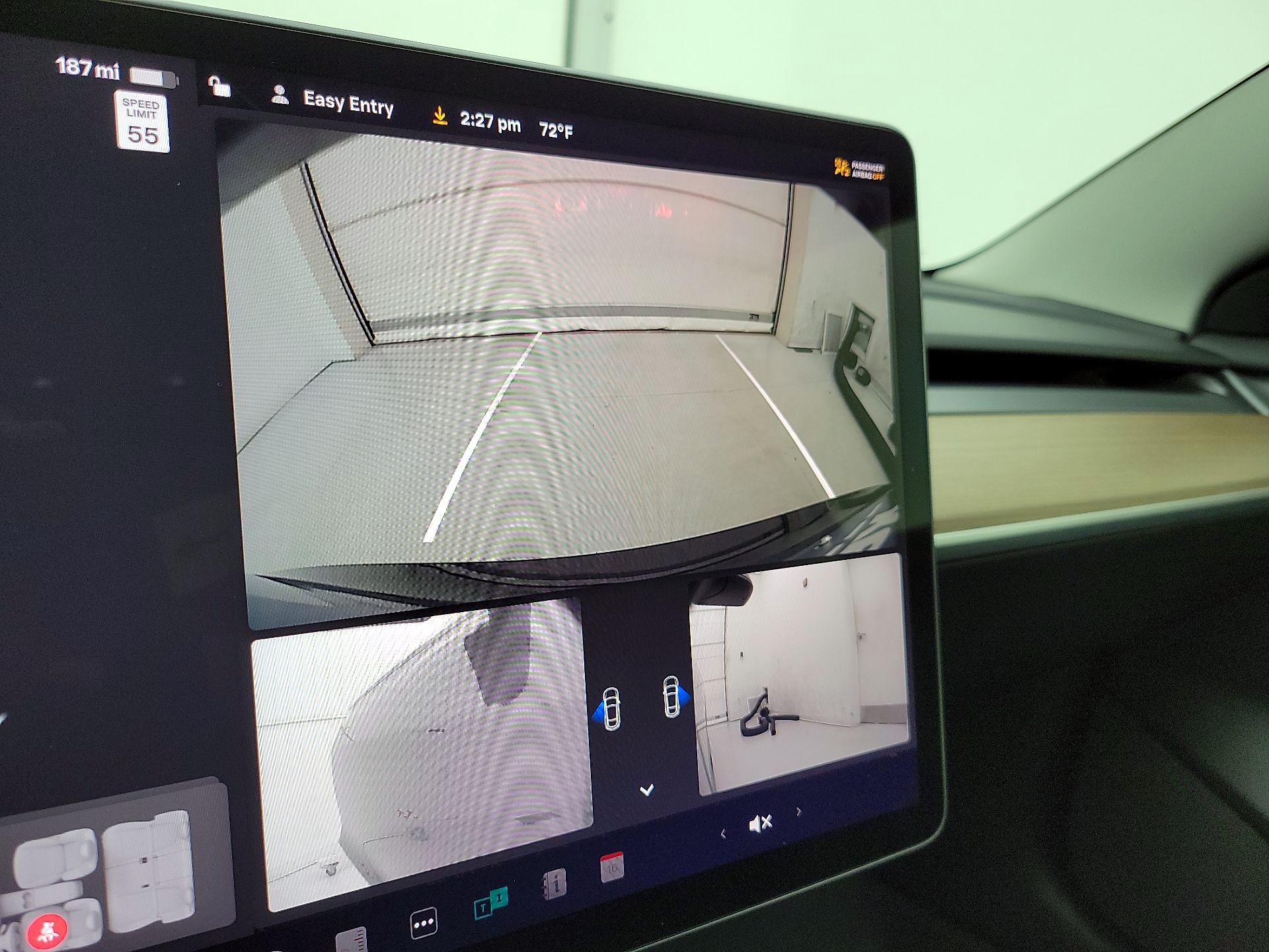 Thumbnail: 2022 Tesla Model 3 - 14