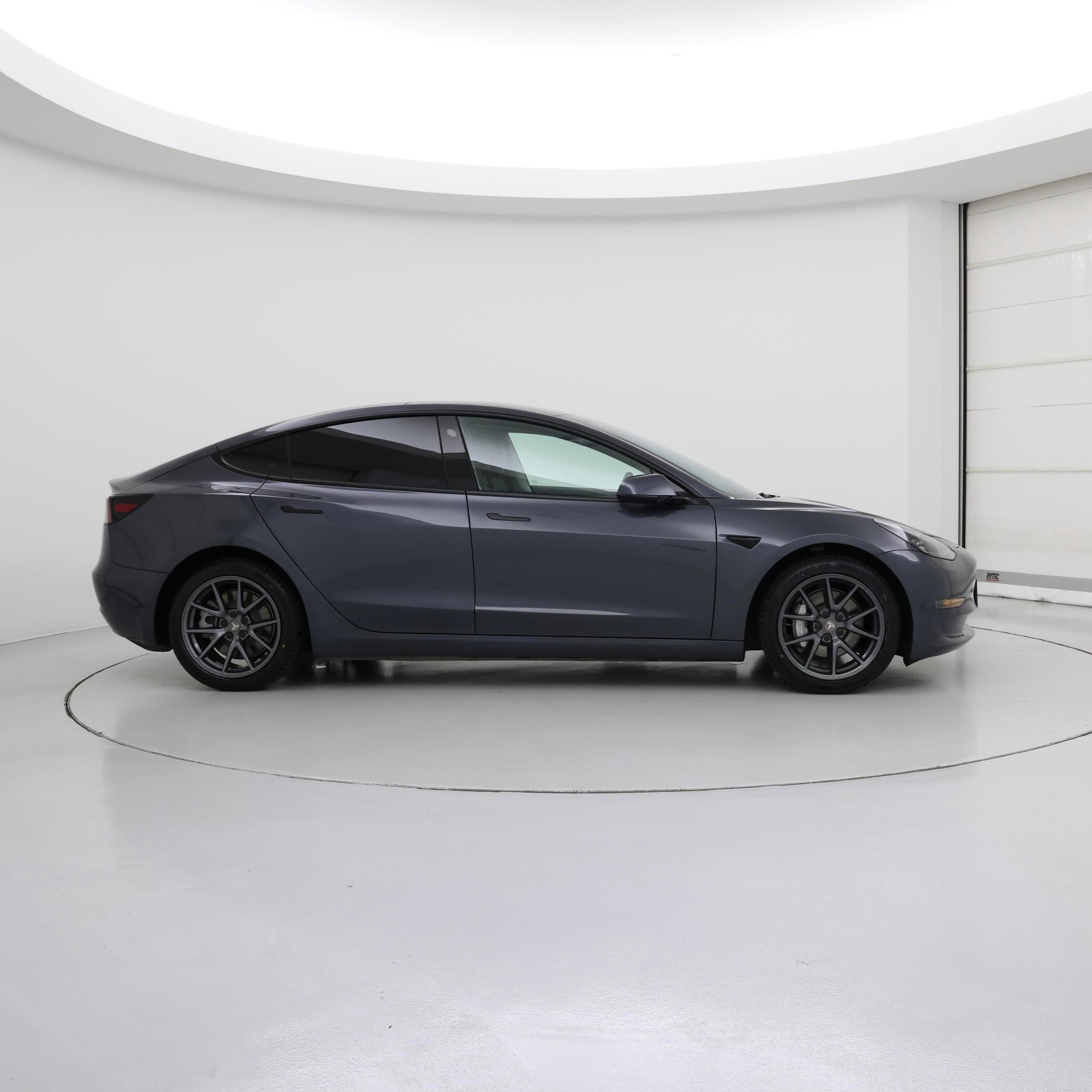 Thumbnail: 2022 Tesla Model 3 - 7