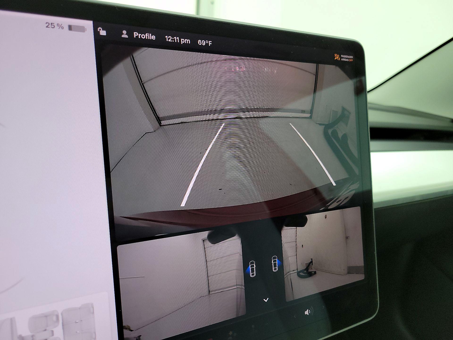 Thumbnail: 2021 Tesla Model 3 - 14