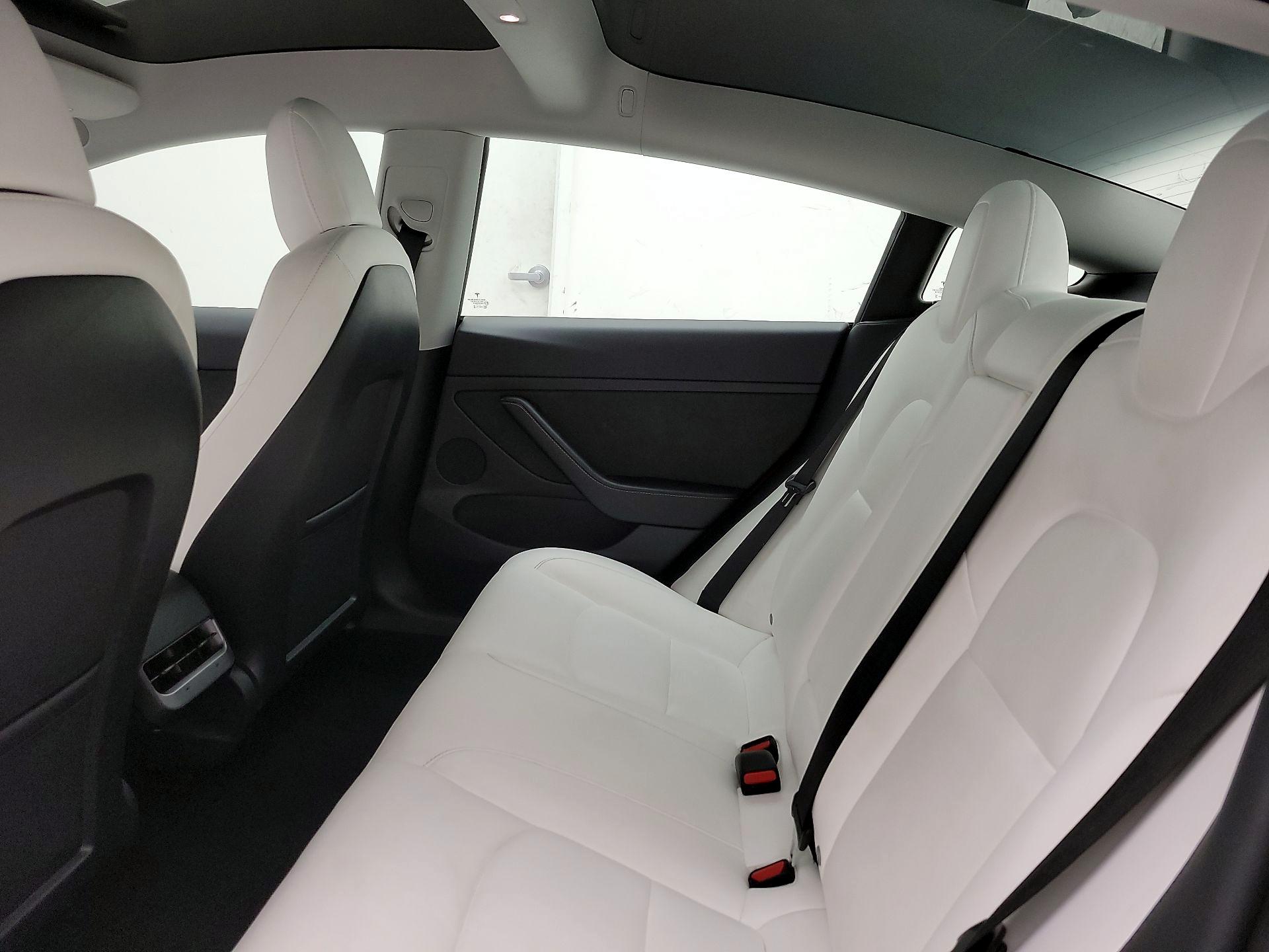 Thumbnail: 2021 Tesla Model 3 - 20