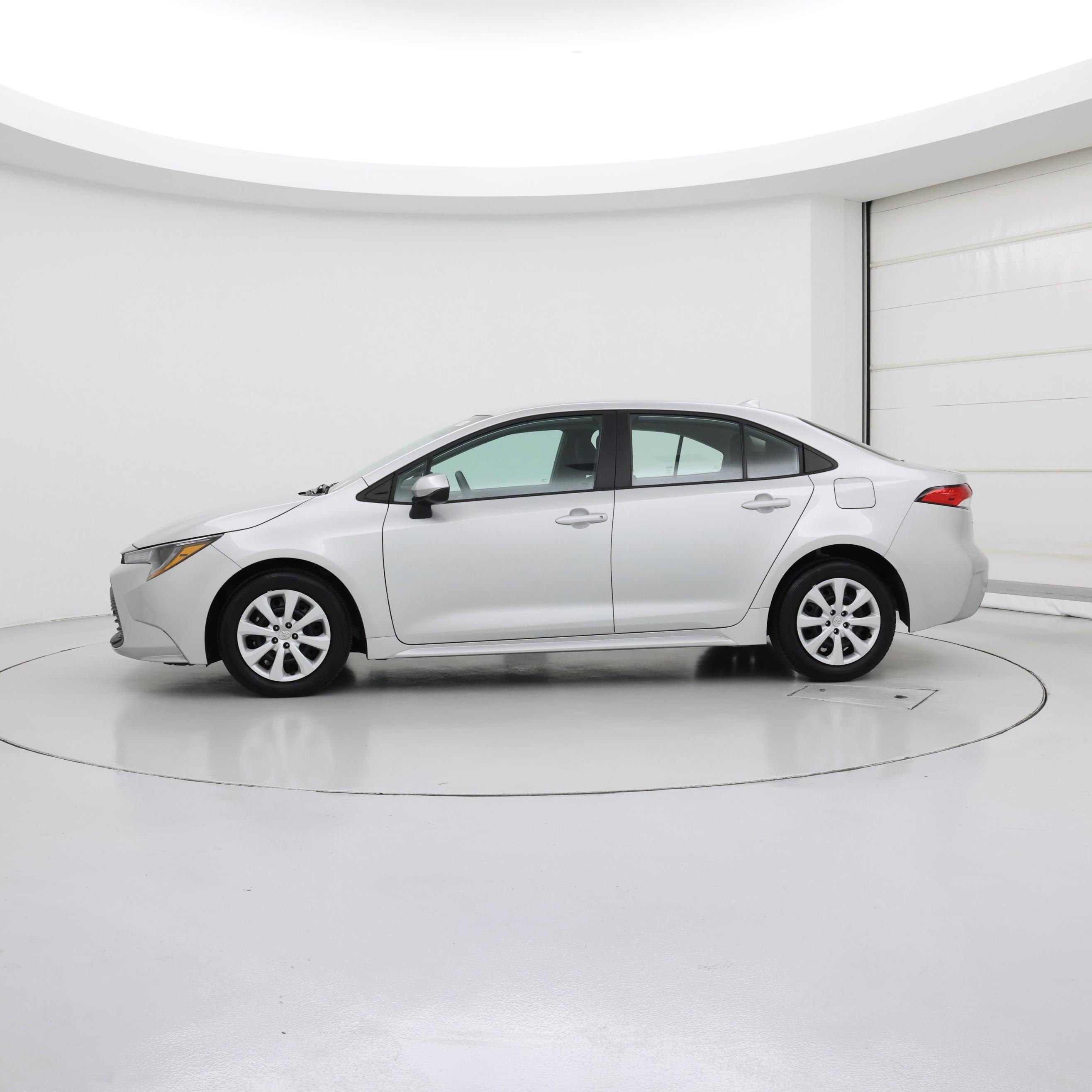 Thumbnail: 2024 Toyota Corolla - 3
