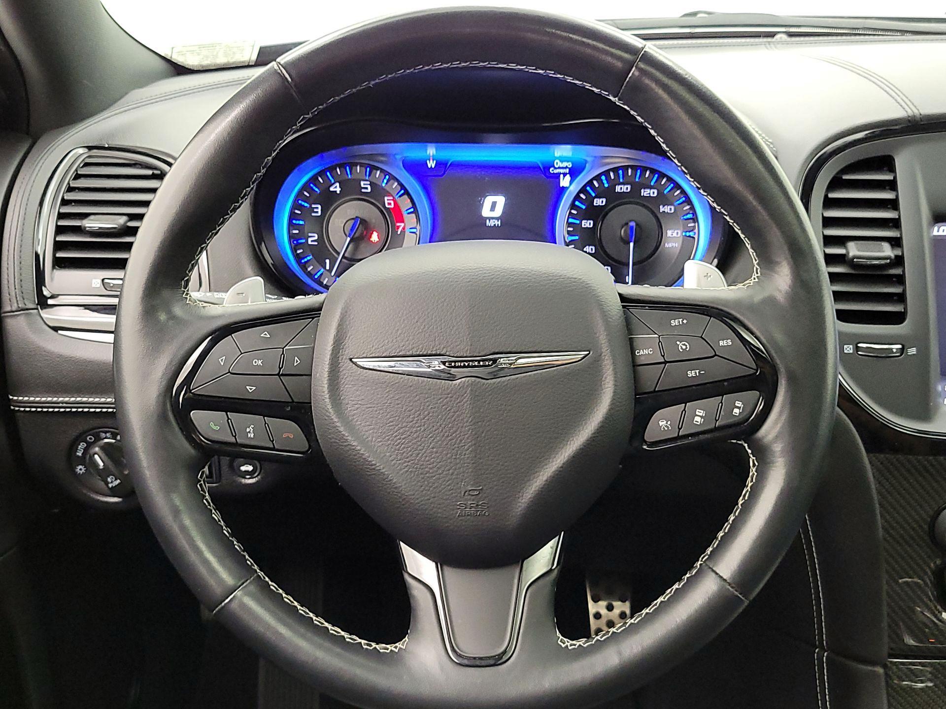 Thumbnail: 2023 Chrysler 300 - 10