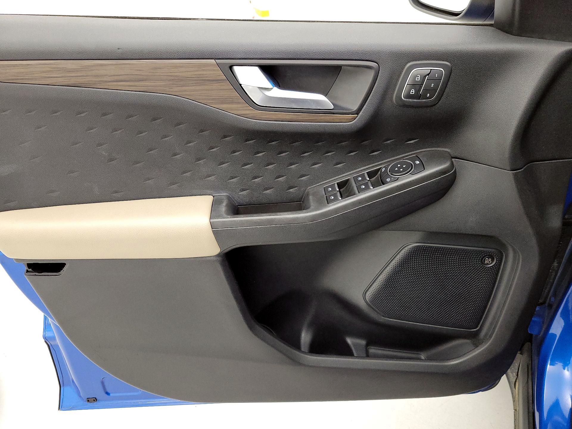 Thumbnail: 2020 Ford Escape - 12