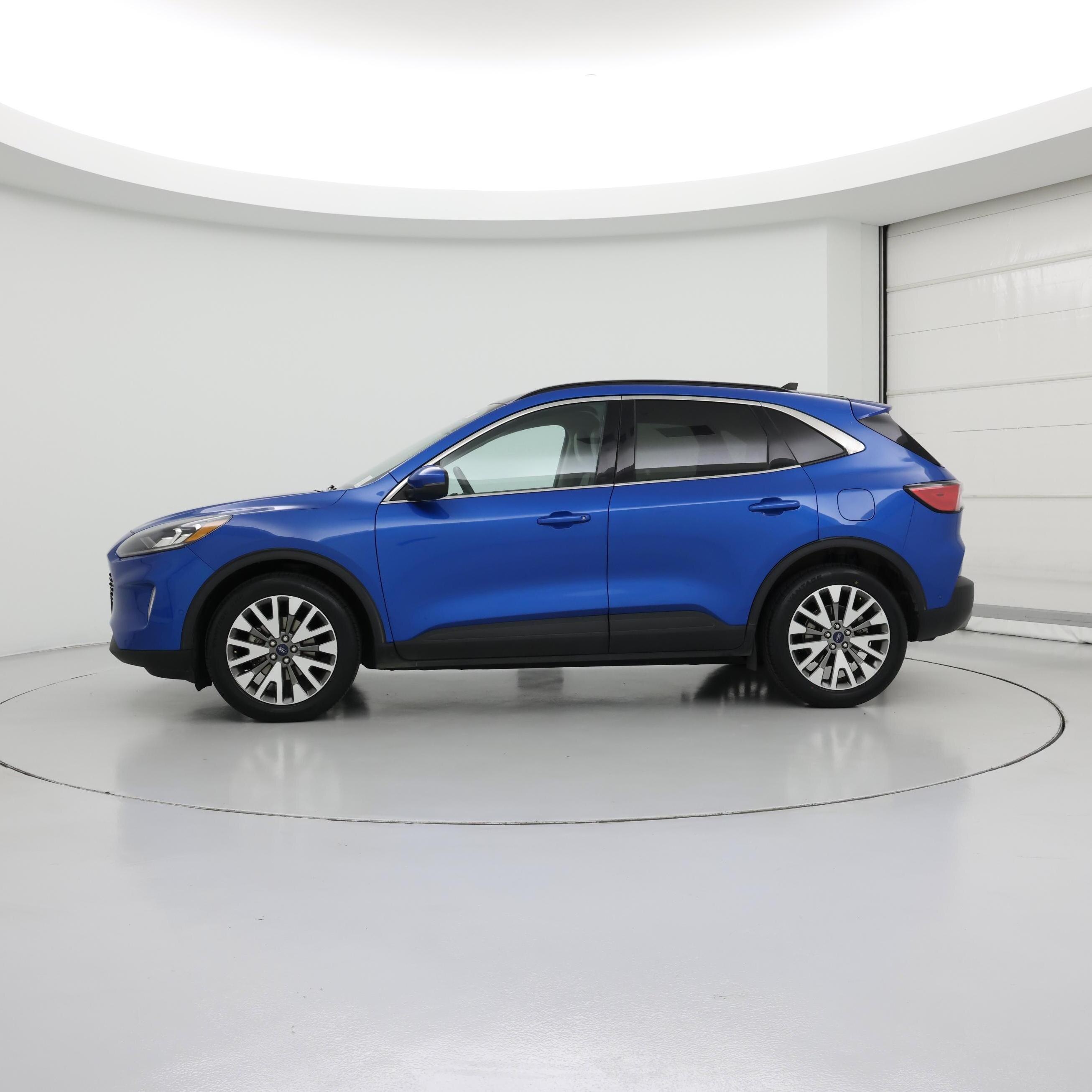 Thumbnail: 2020 Ford Escape - 3