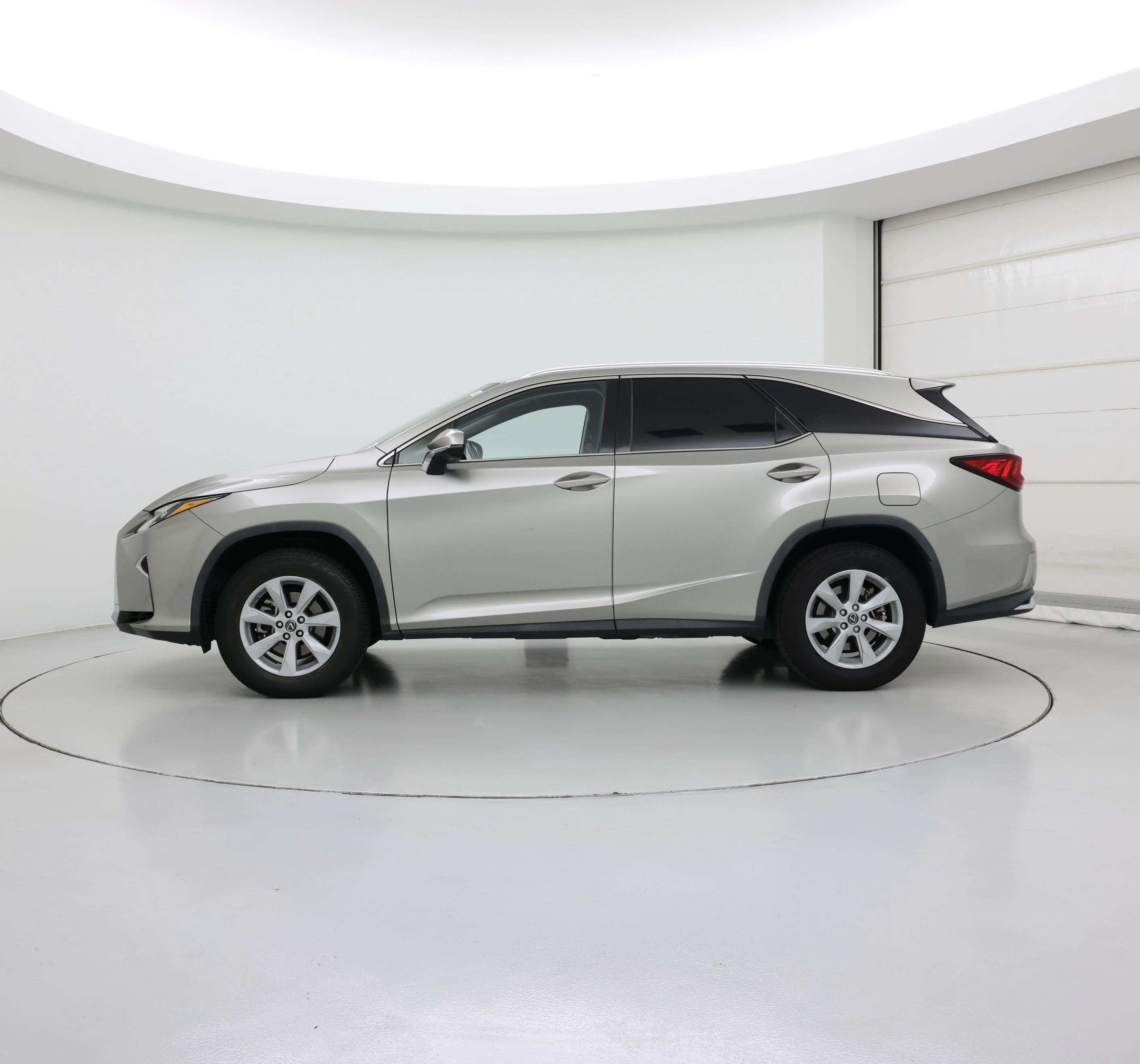 Thumbnail: 2018 Lexus RX - 3