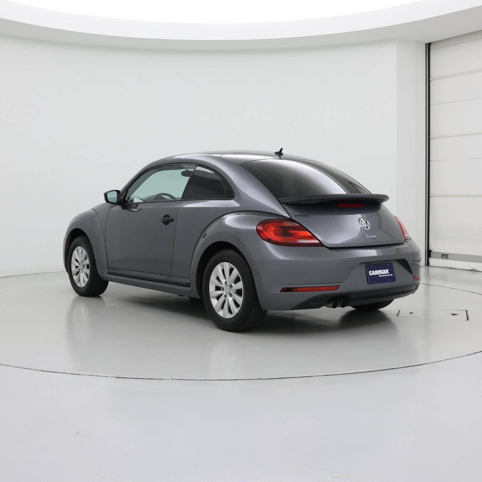 Thumbnail: 2018 Volkswagen Beetle - 2