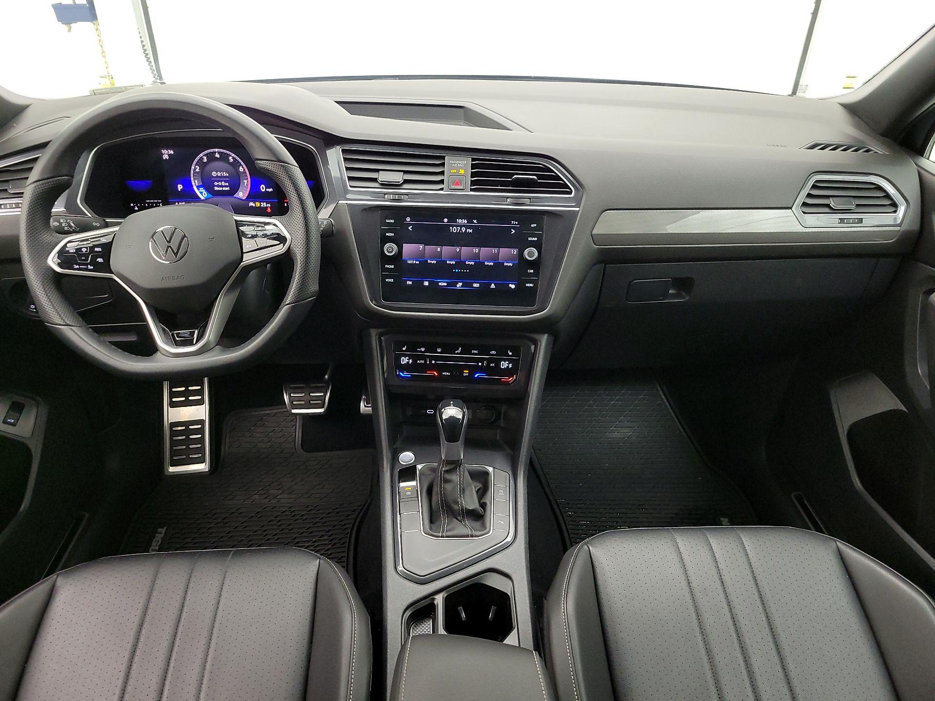 Thumbnail: 2022 Volkswagen Tiguan - 9