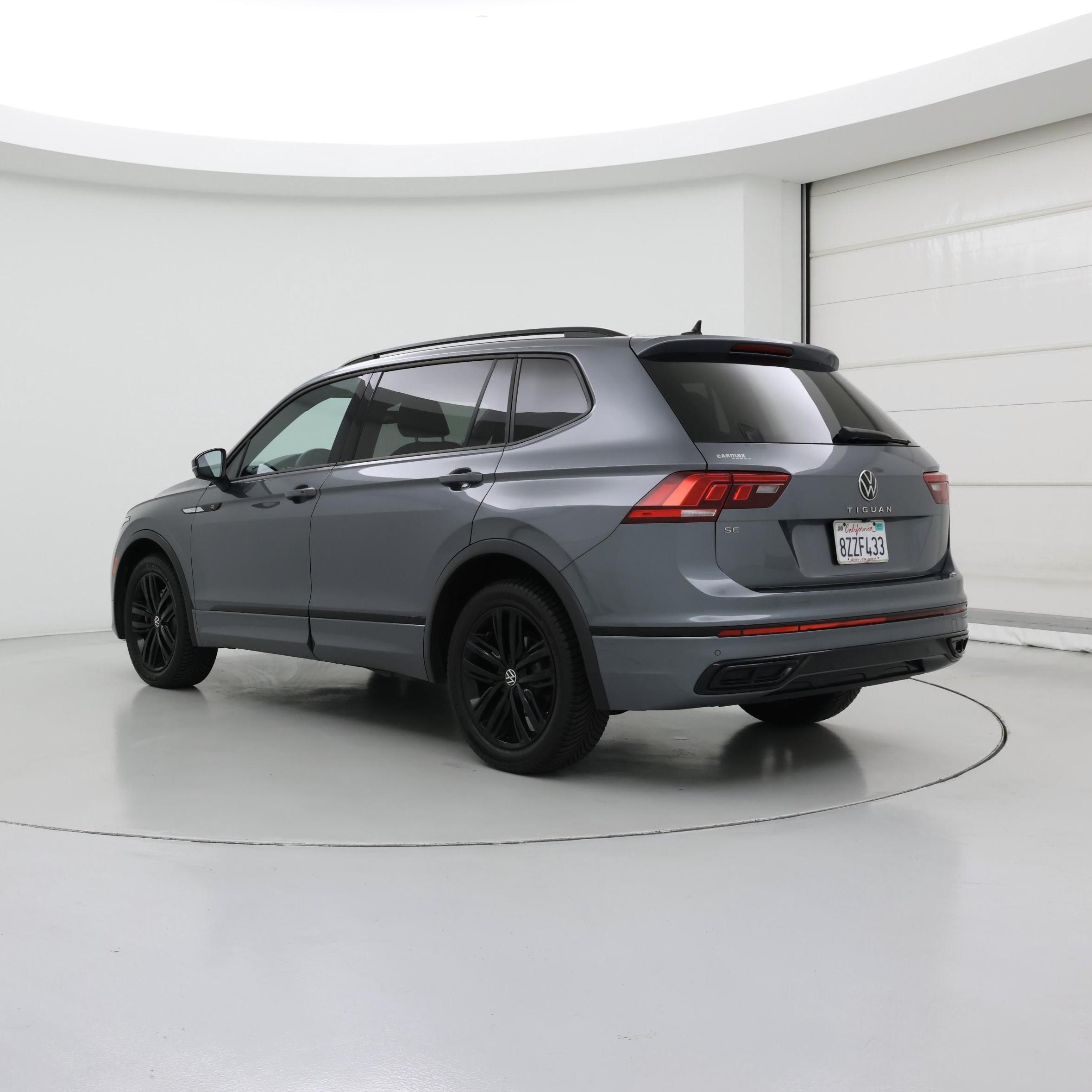 Thumbnail: 2022 Volkswagen Tiguan - 2