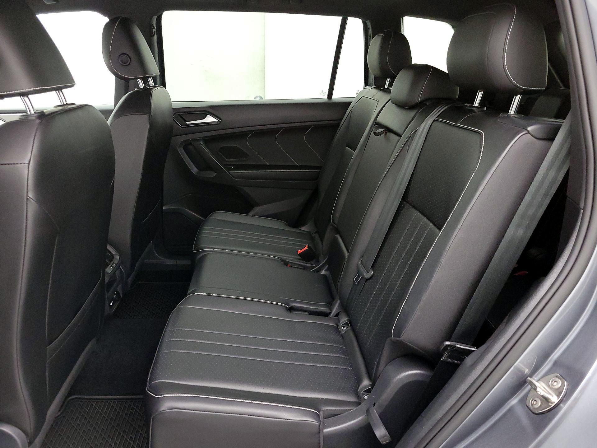 Thumbnail: 2022 Volkswagen Tiguan - 20