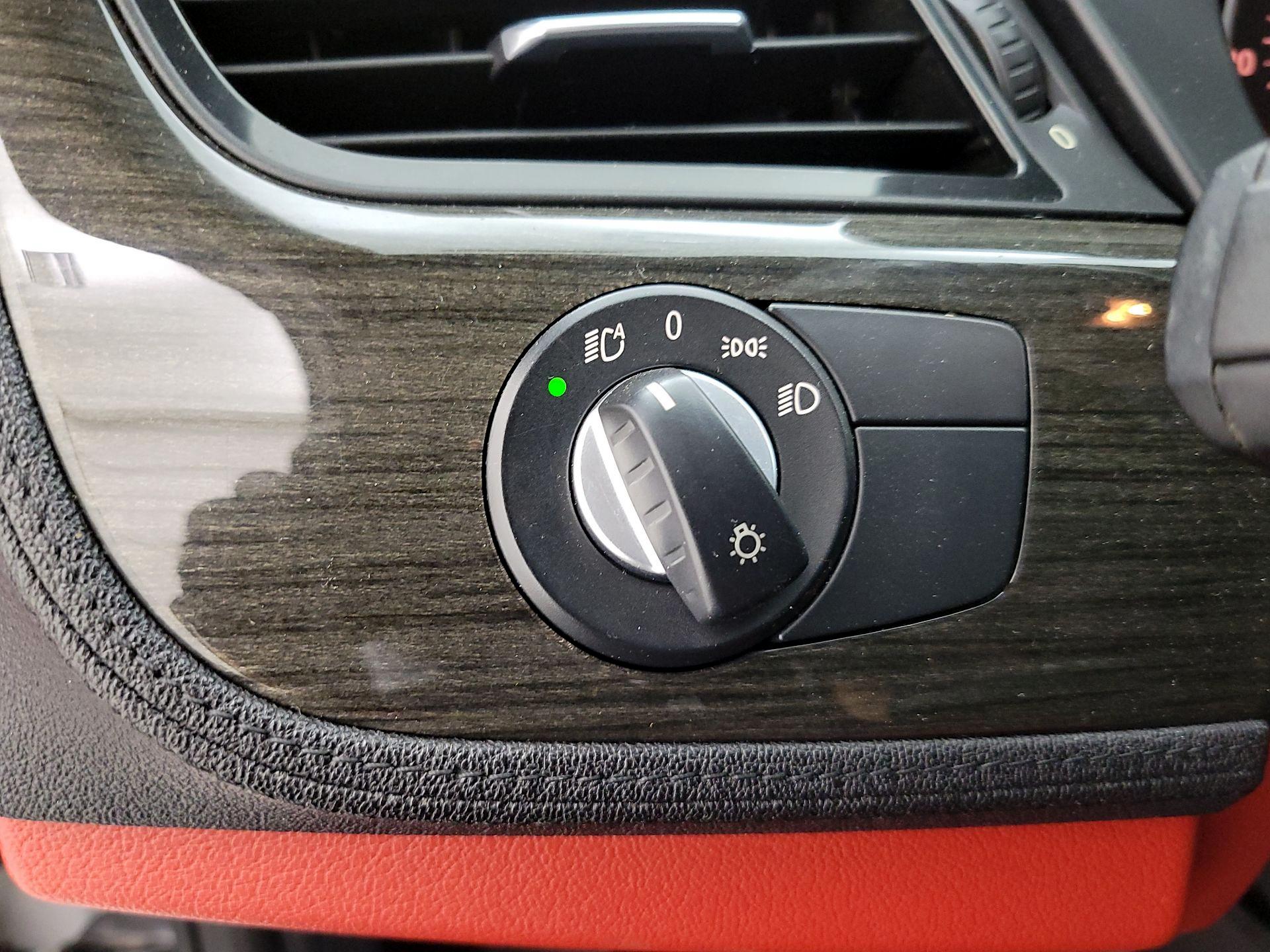 Thumbnail: 2015 BMW Z4 - 13