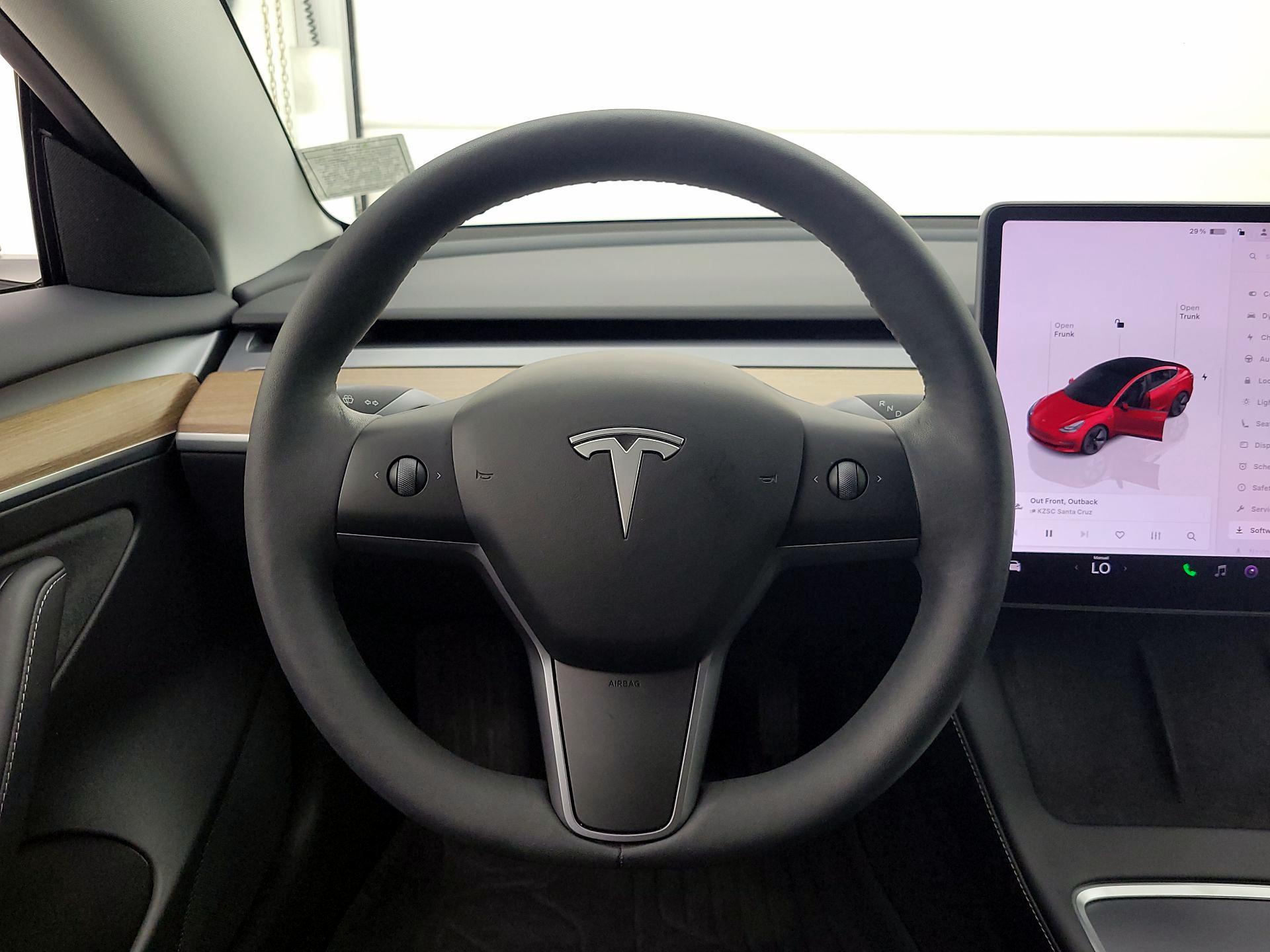 Thumbnail: 2023 Tesla Model 3 - 10