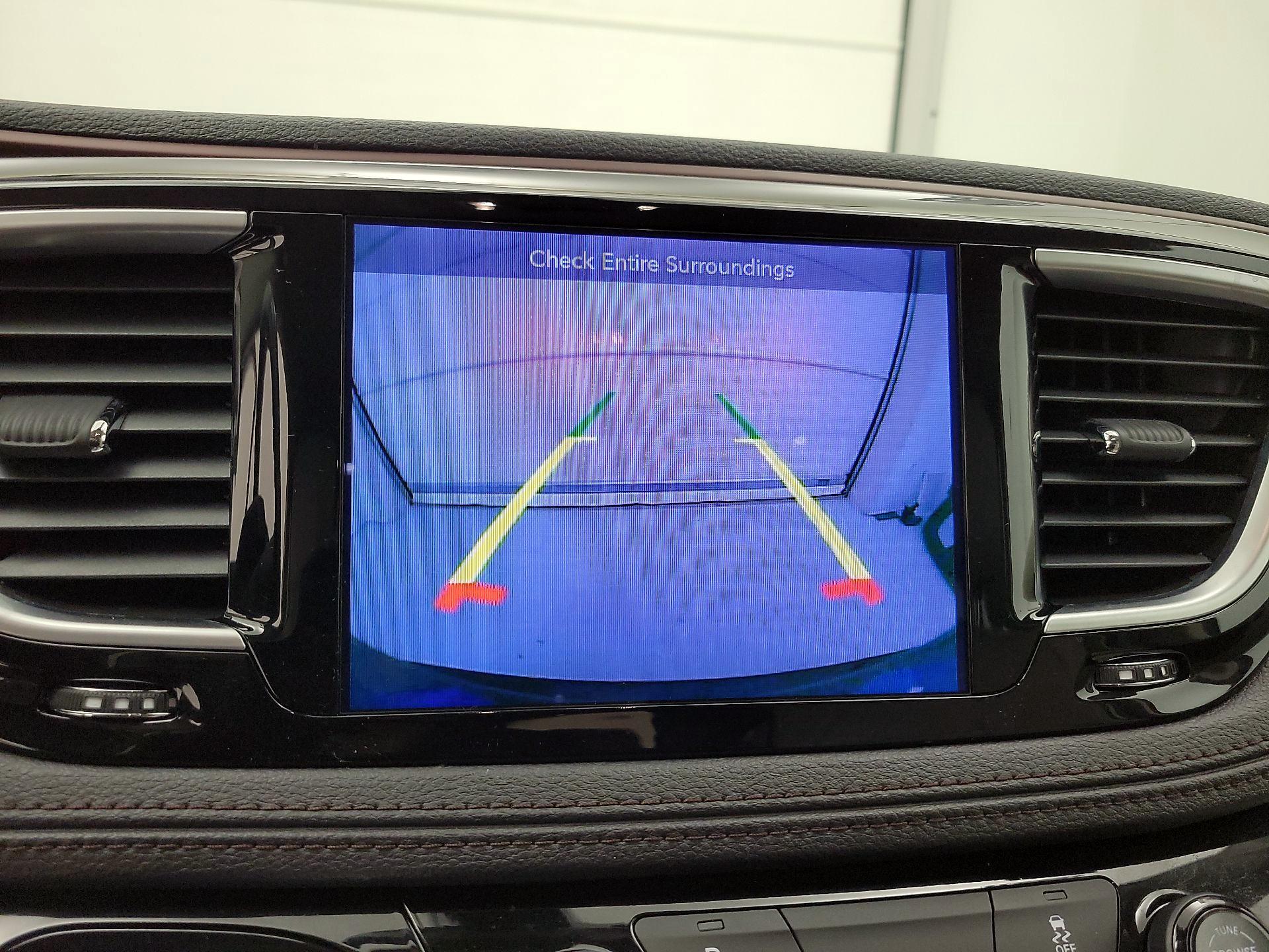 Thumbnail: 2017 Chrysler Pacifica - 15