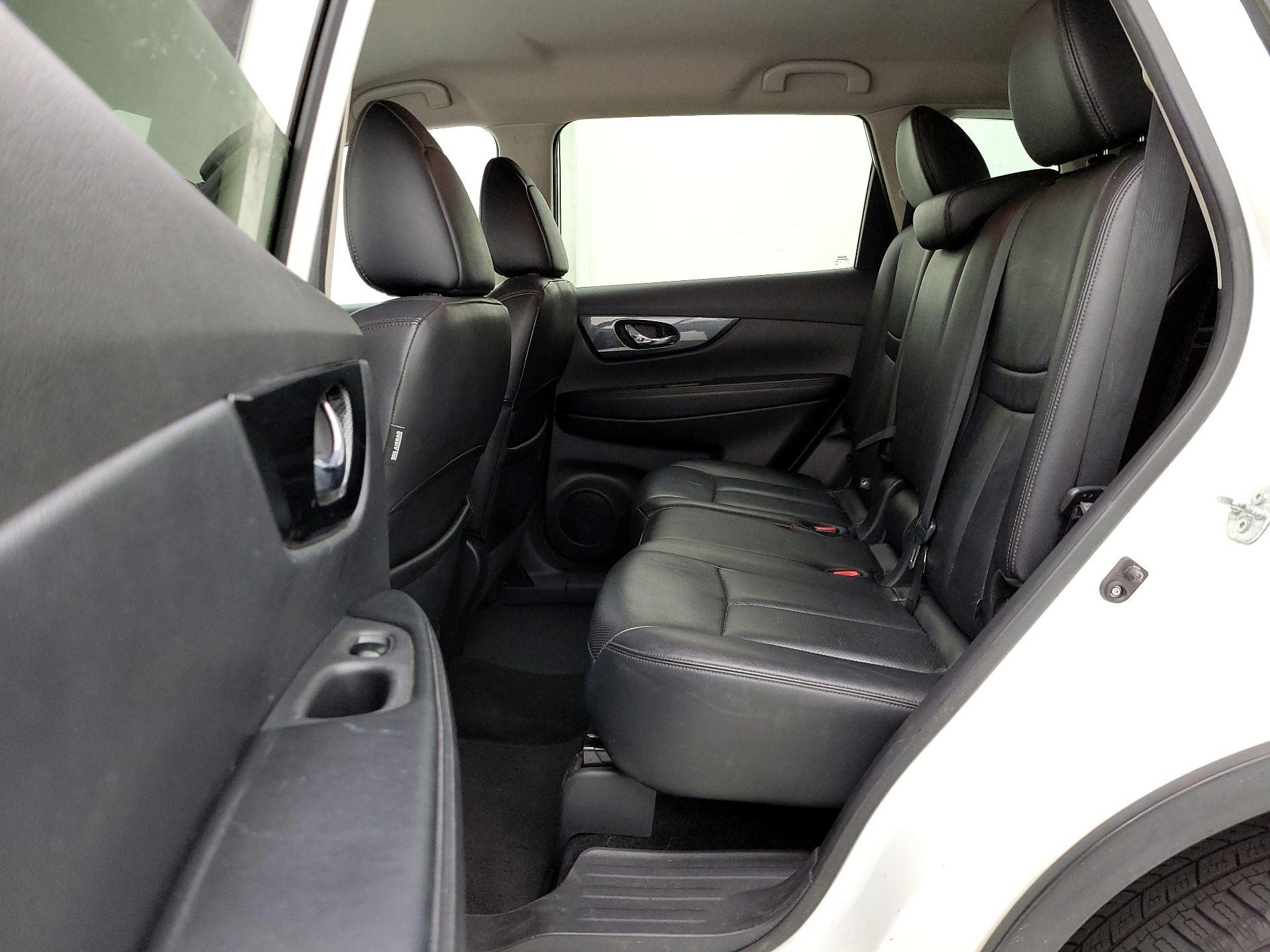 Thumbnail: 2016 Nissan Rogue - 20