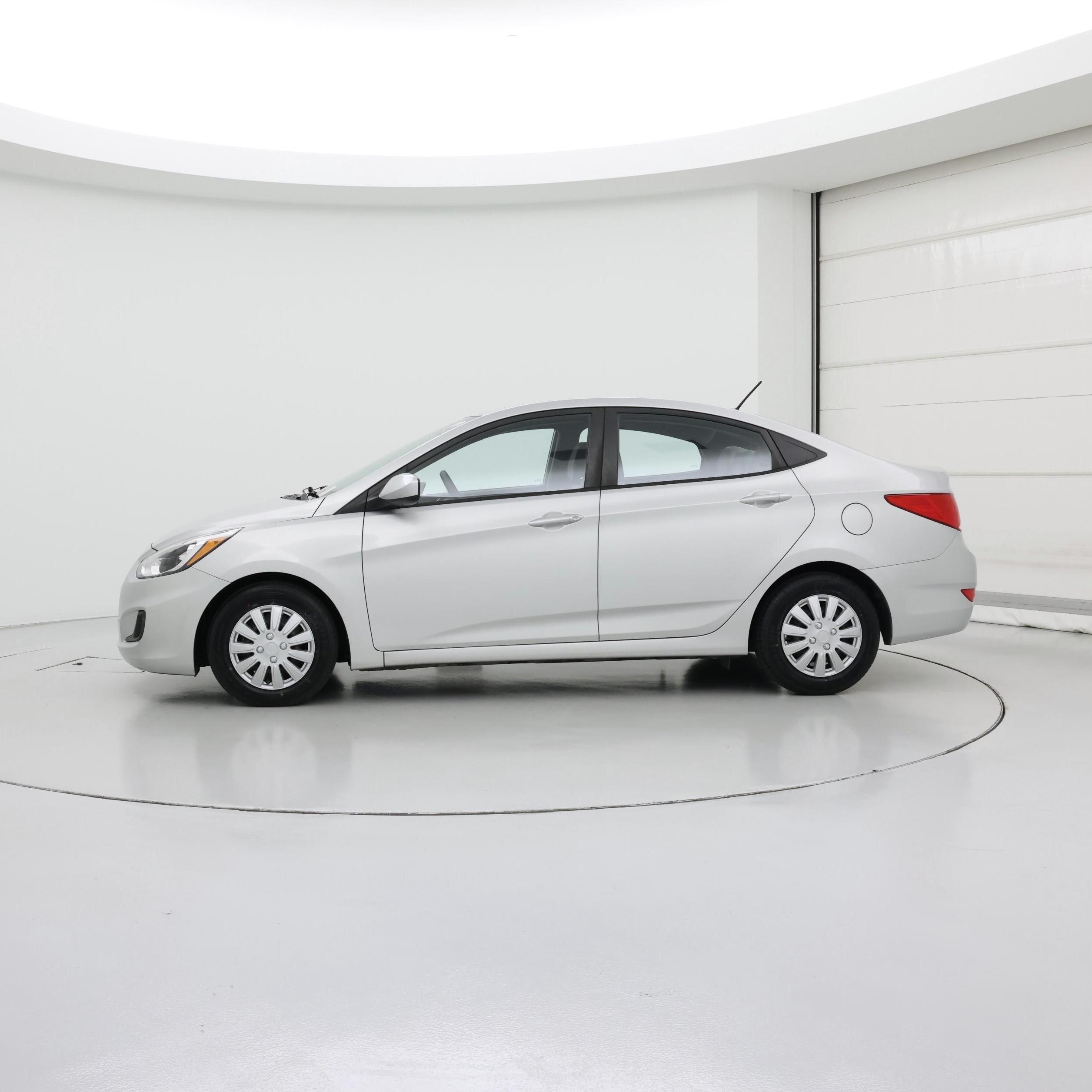 Thumbnail: 2016 Hyundai Accent - 3