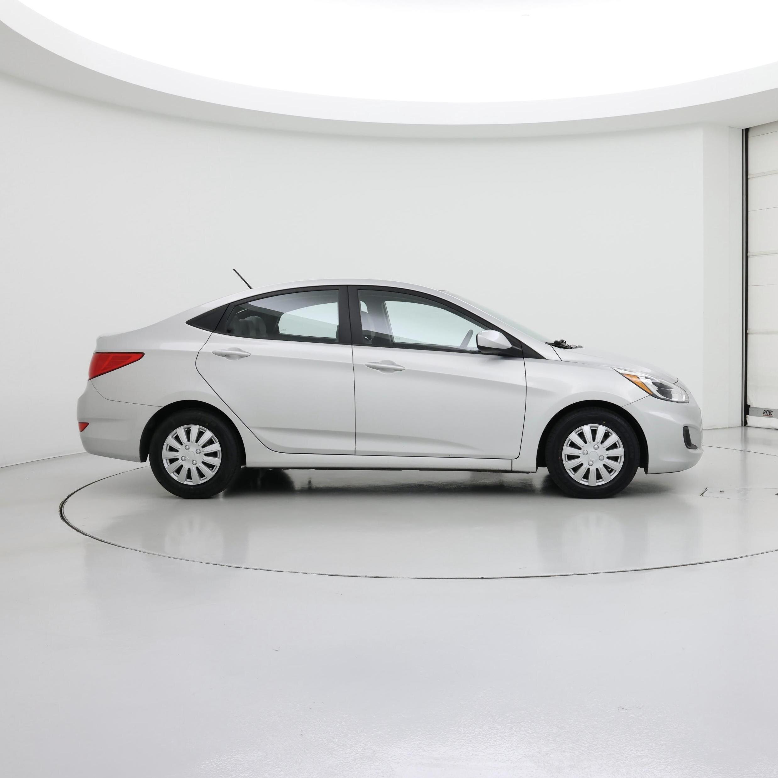 Thumbnail: 2016 Hyundai Accent - 7