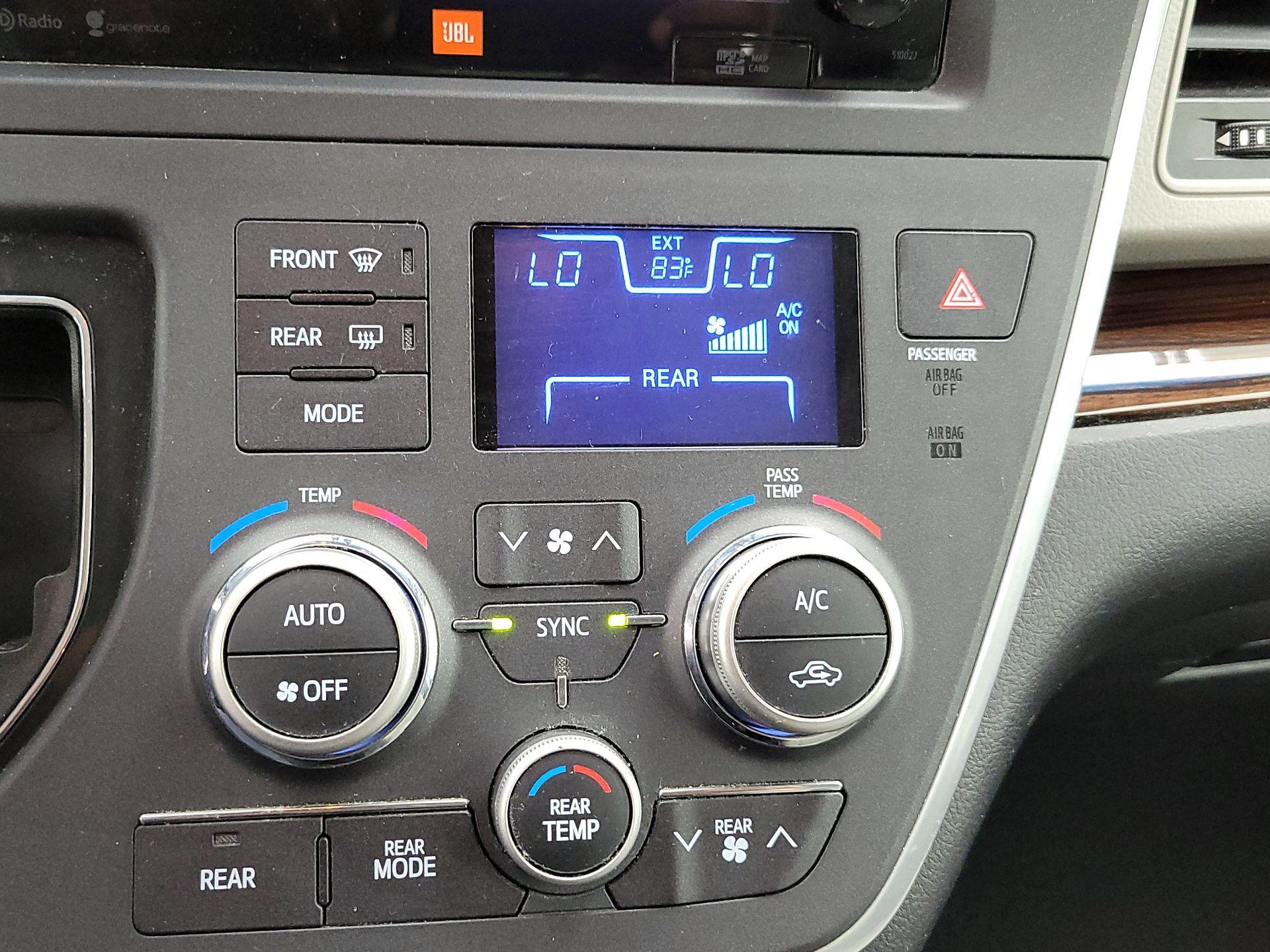 Thumbnail: 2015 Toyota Sienna - 16