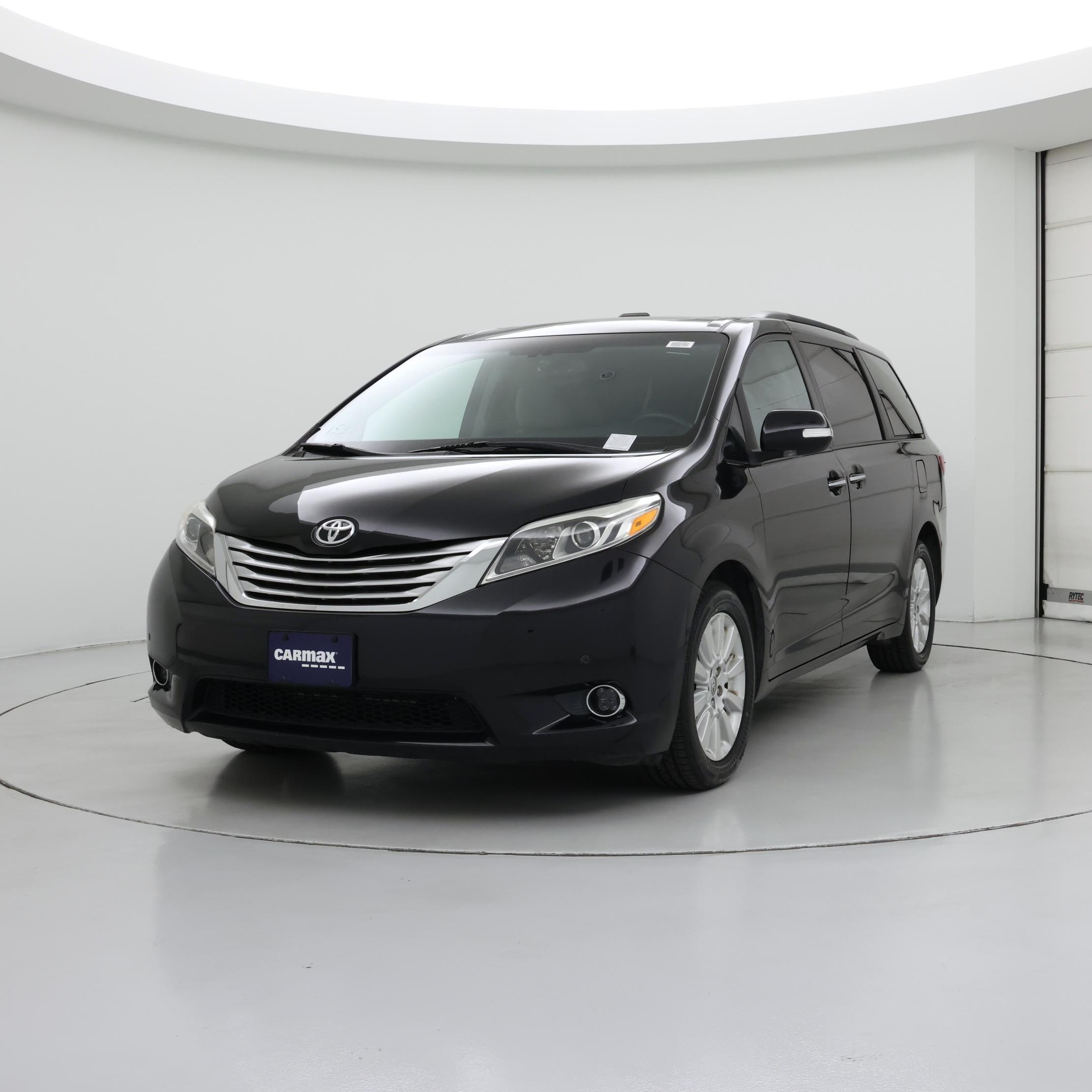 Thumbnail: 2015 Toyota Sienna - 4