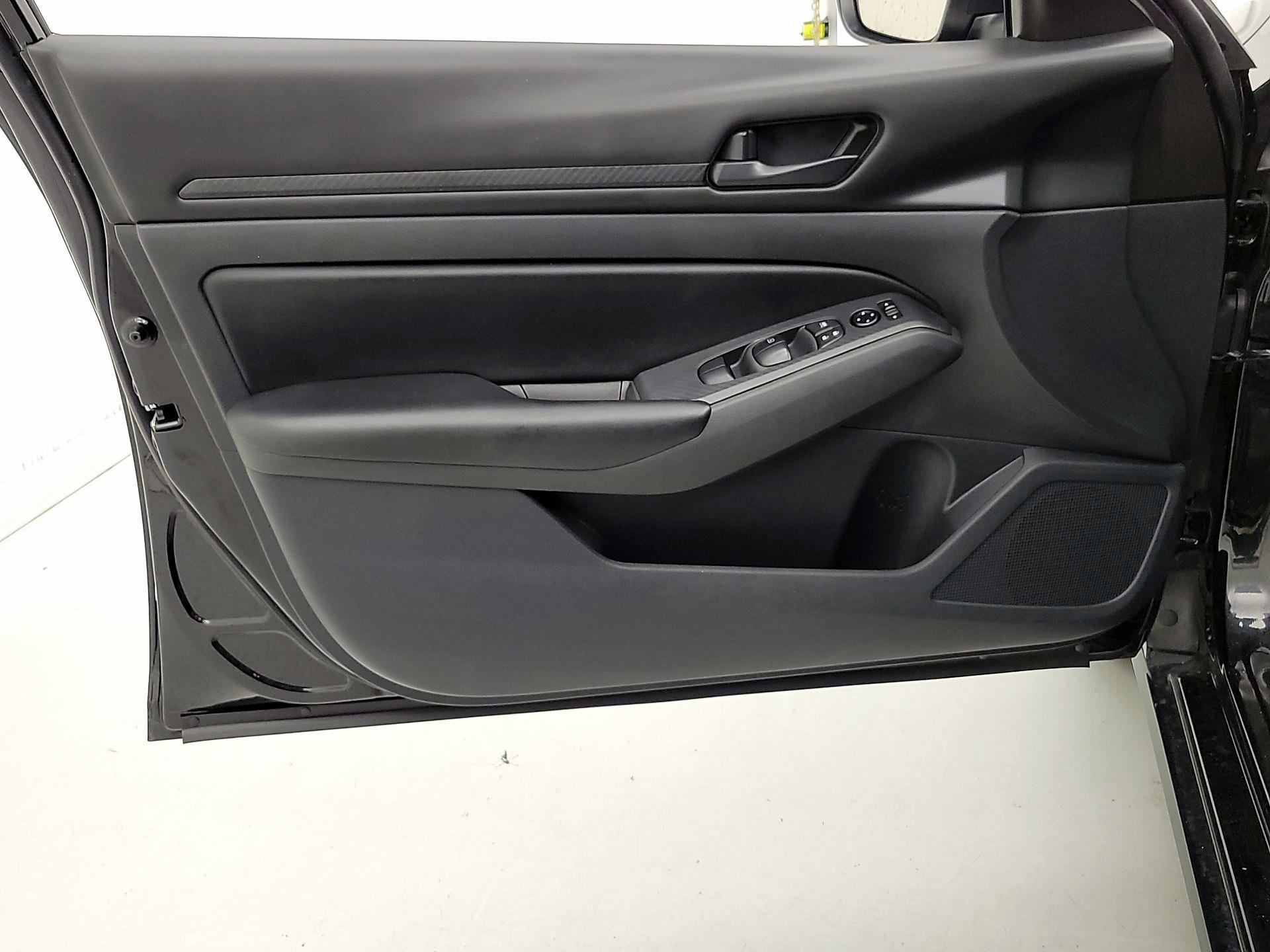 Thumbnail: 2024 Nissan Altima - 12