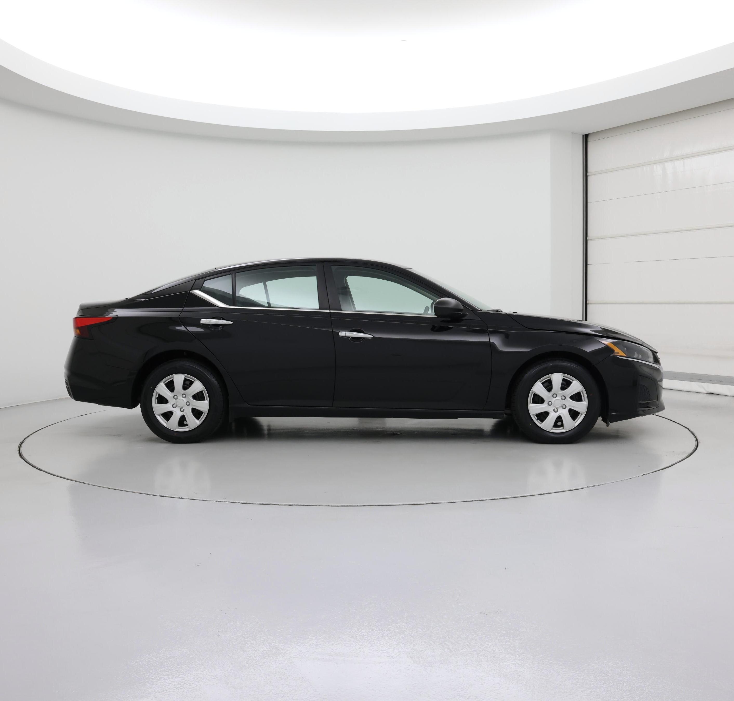 Thumbnail: 2024 Nissan Altima - 7