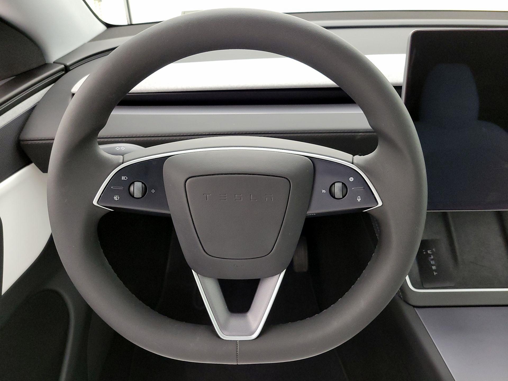 Thumbnail: 2026 Tesla Model Y - 10