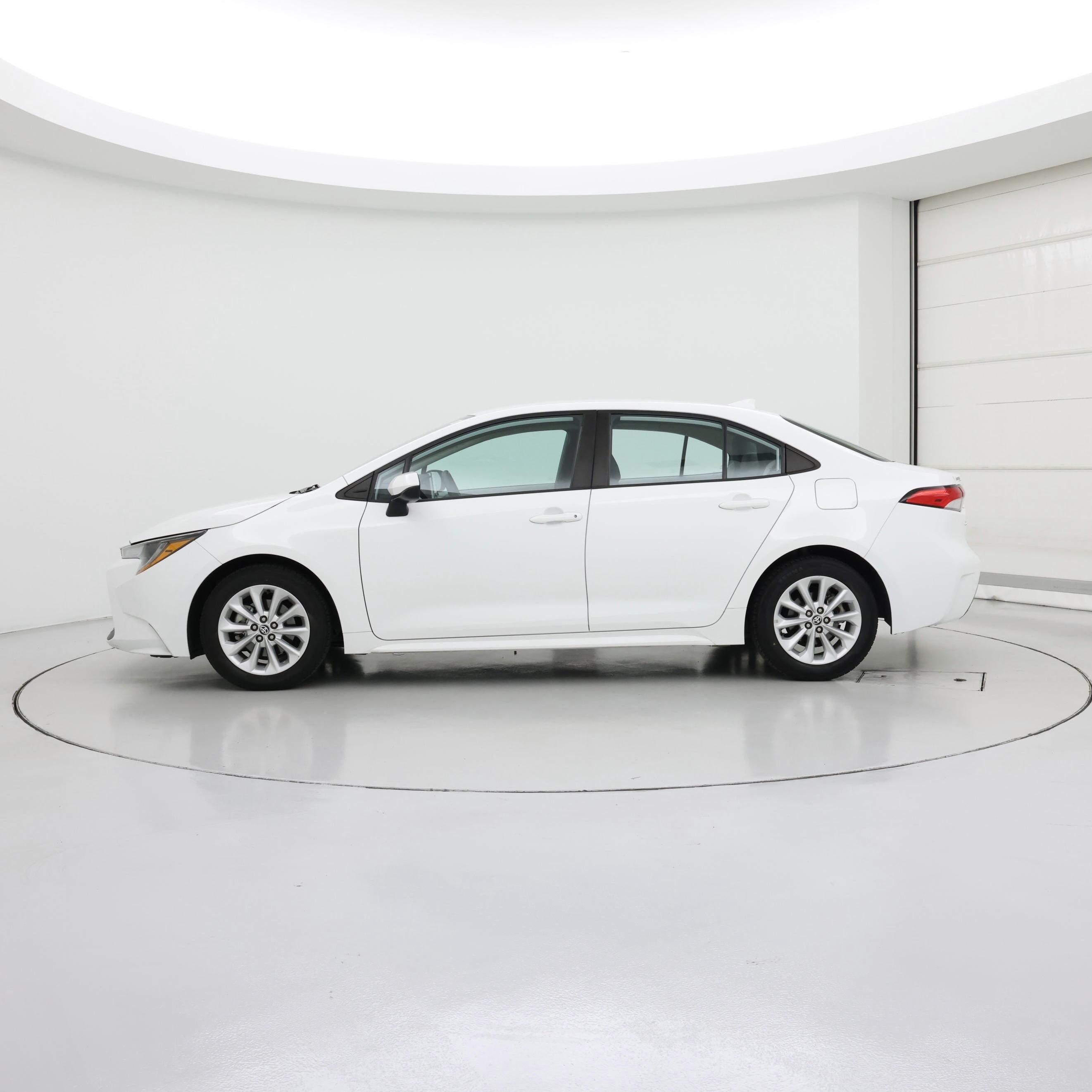 Thumbnail: 2020 Toyota Corolla - 3