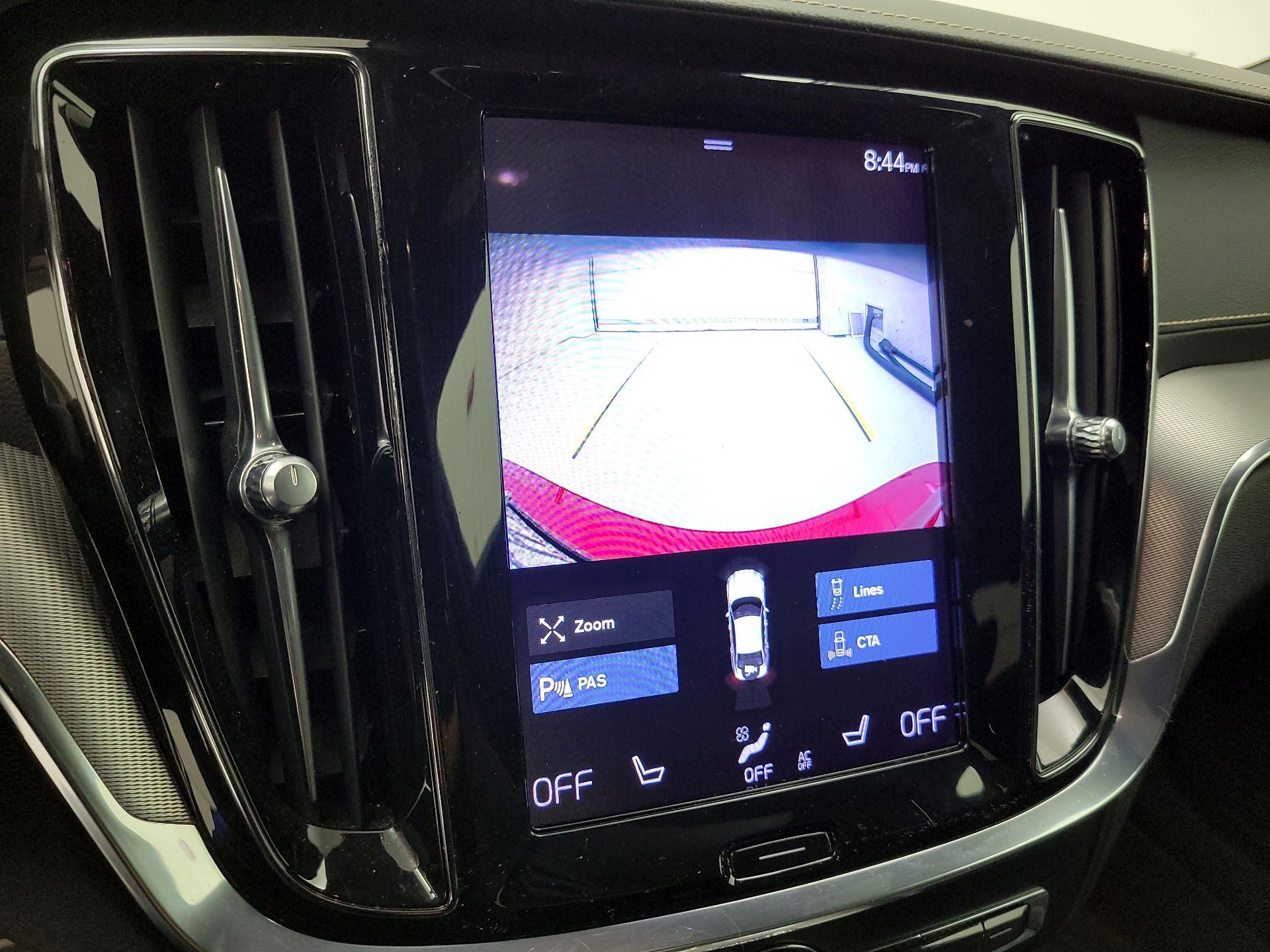 Thumbnail: 2021 Volvo S60 - 15