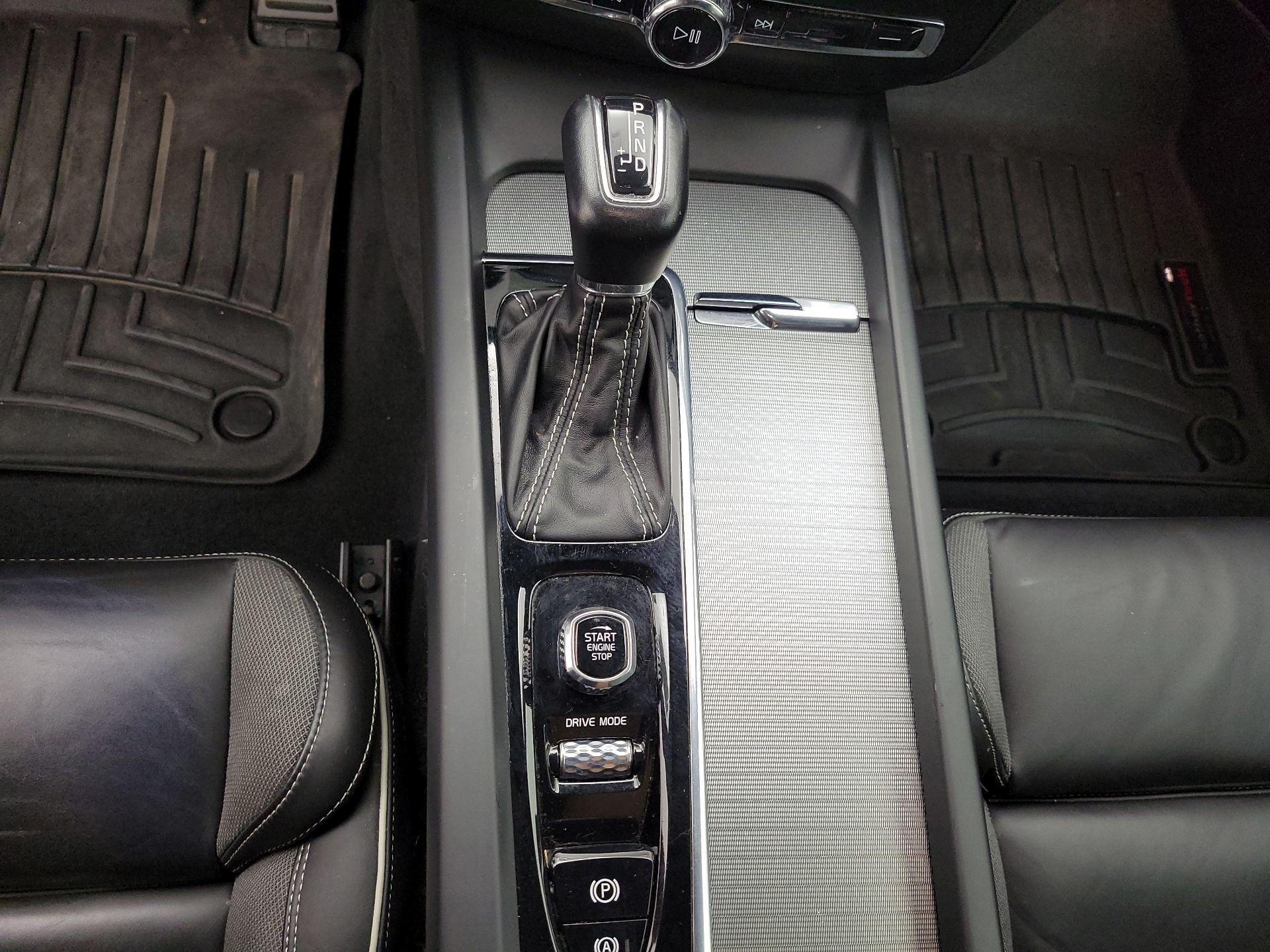 Thumbnail: 2021 Volvo S60 - 18