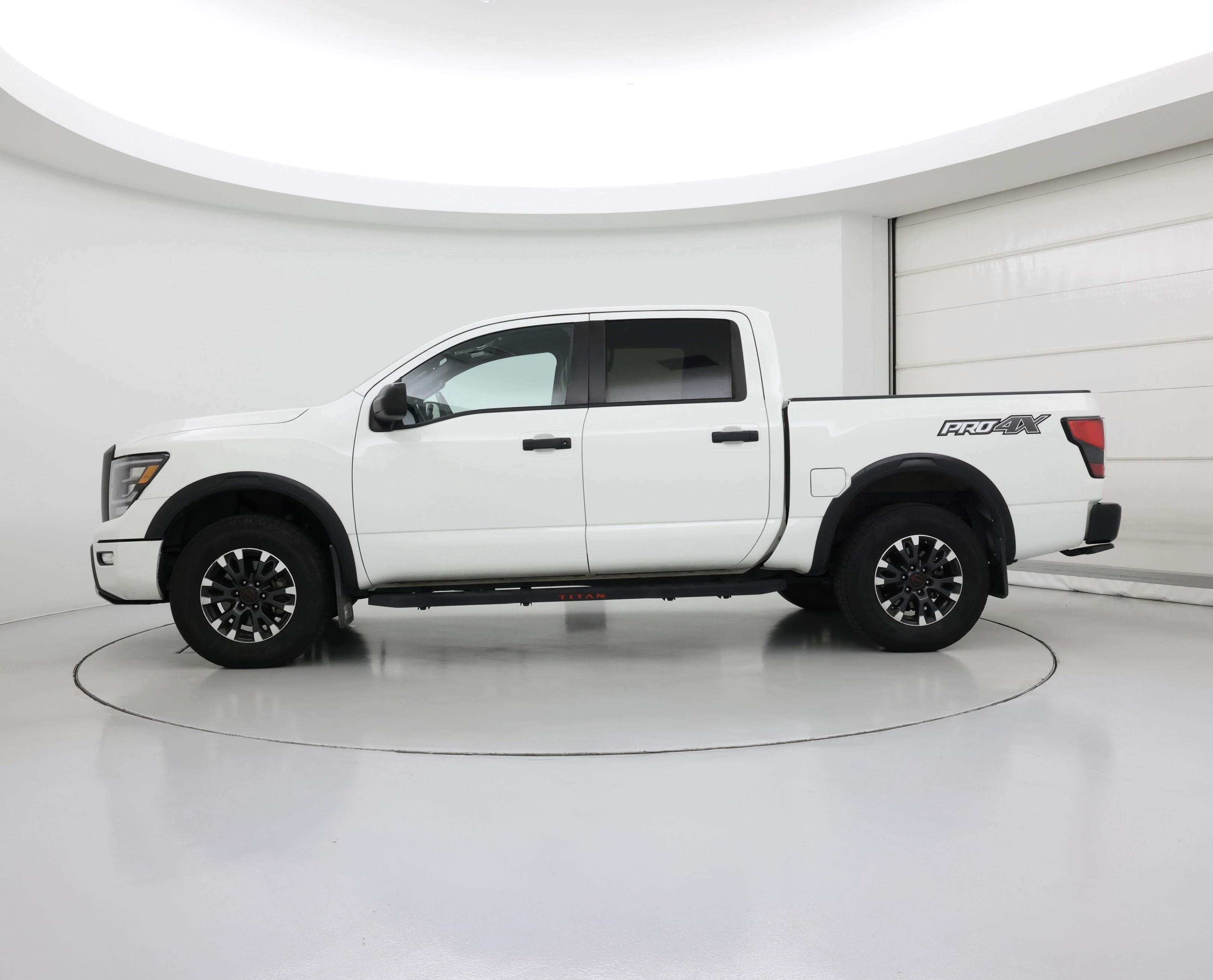 Thumbnail: 2023 Nissan Titan - 3