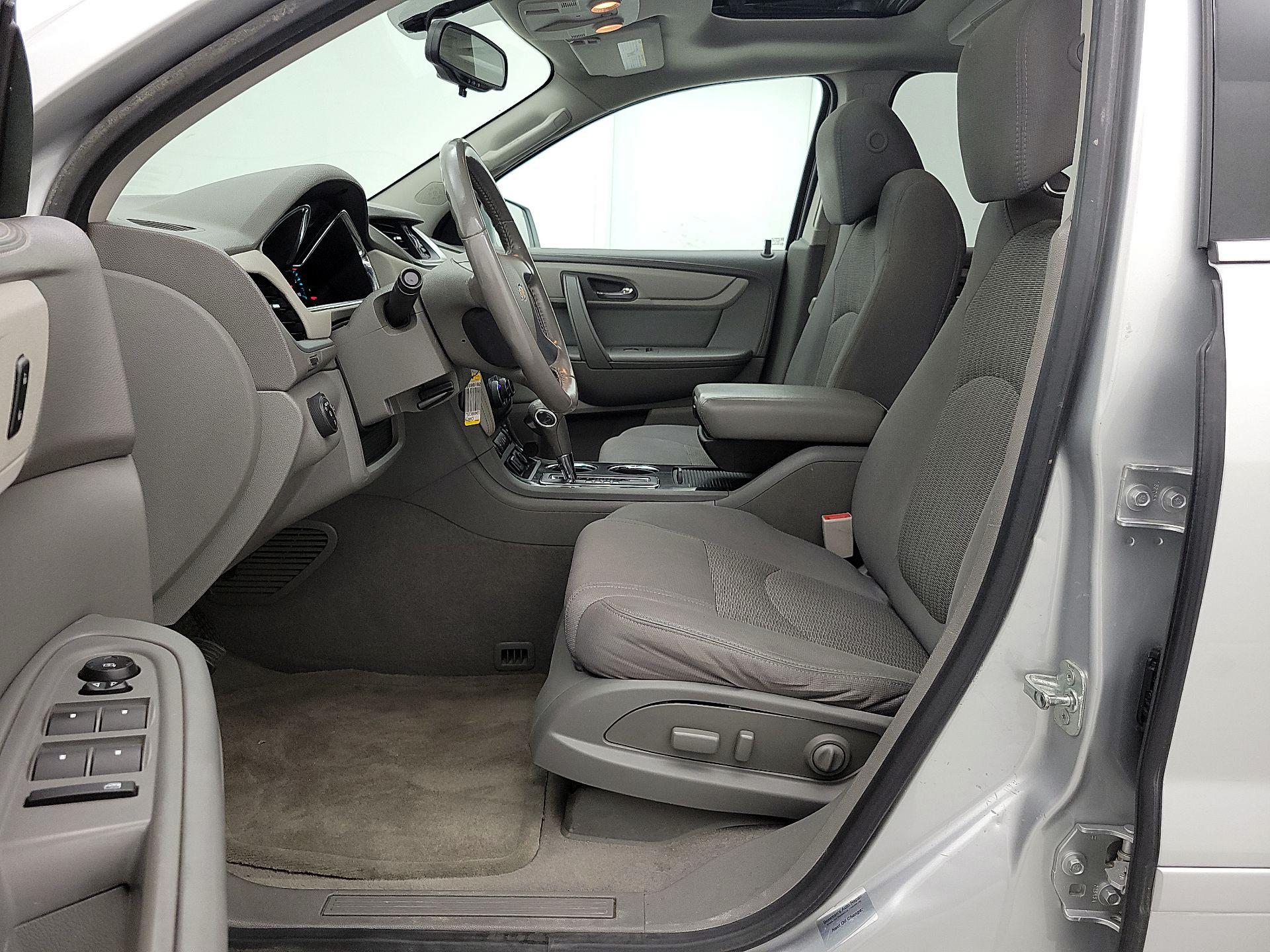 Thumbnail: 2016 Chevrolet Traverse - 11
